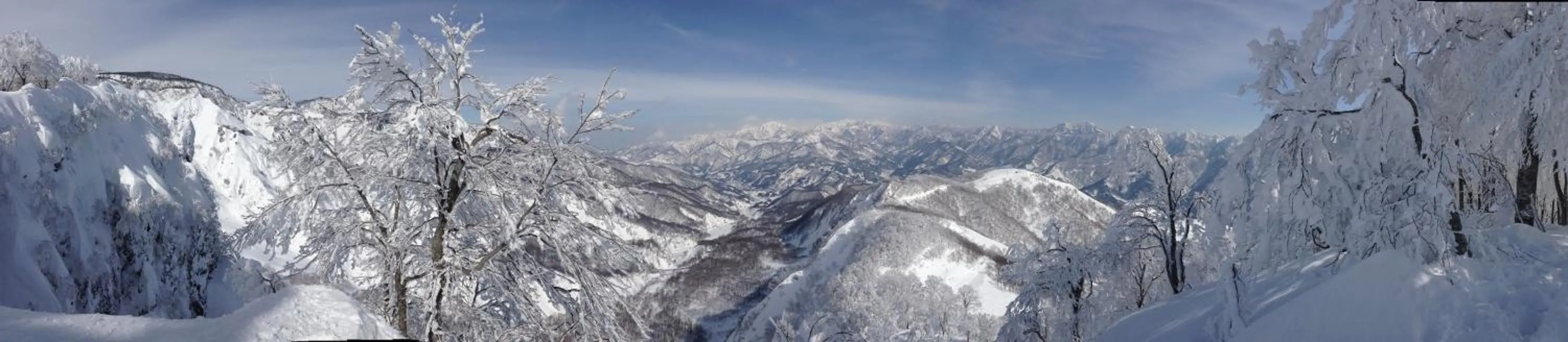 Skiing in Powder Temple