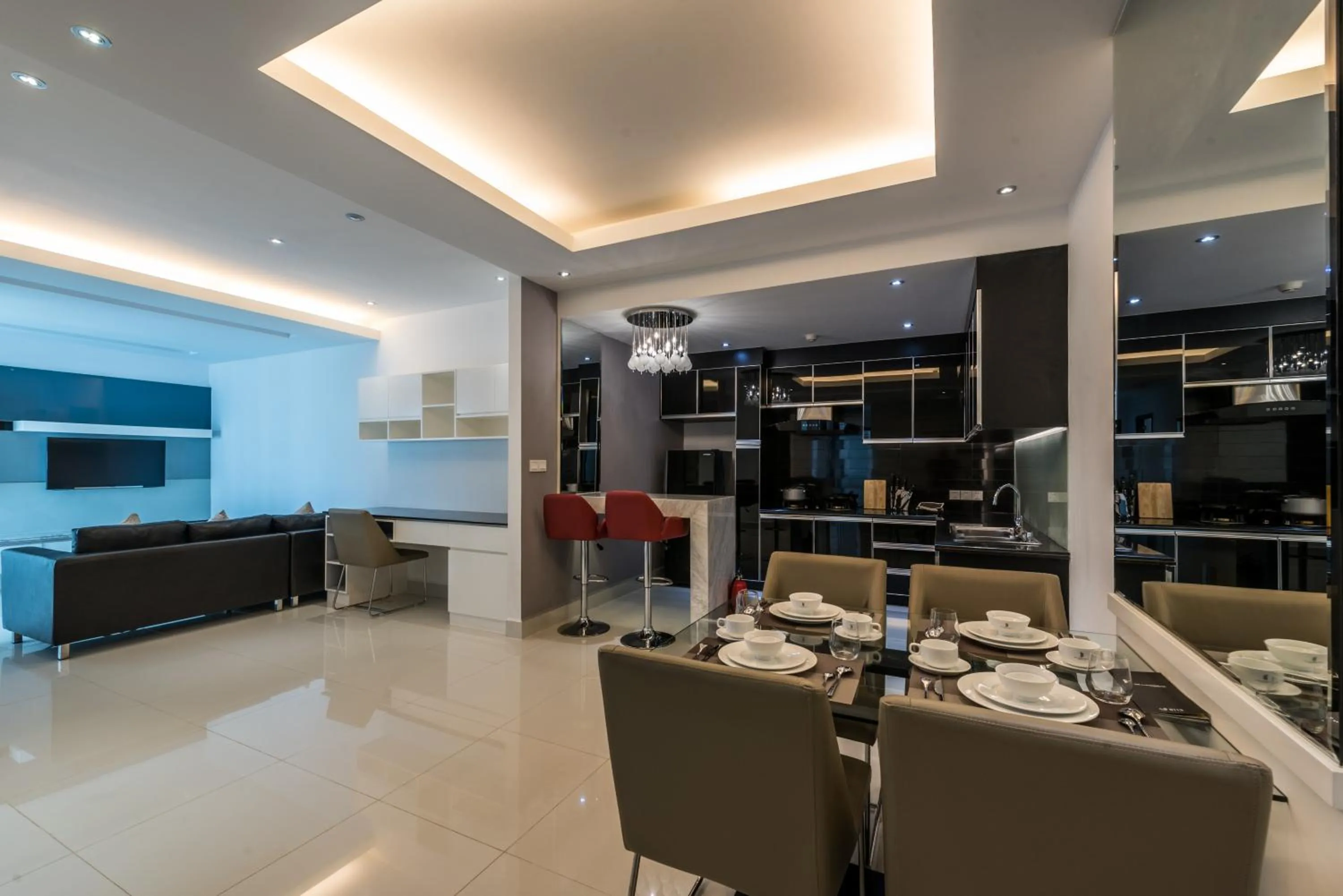 Kitchen or kitchenette in Naki Suites @ Silvertown