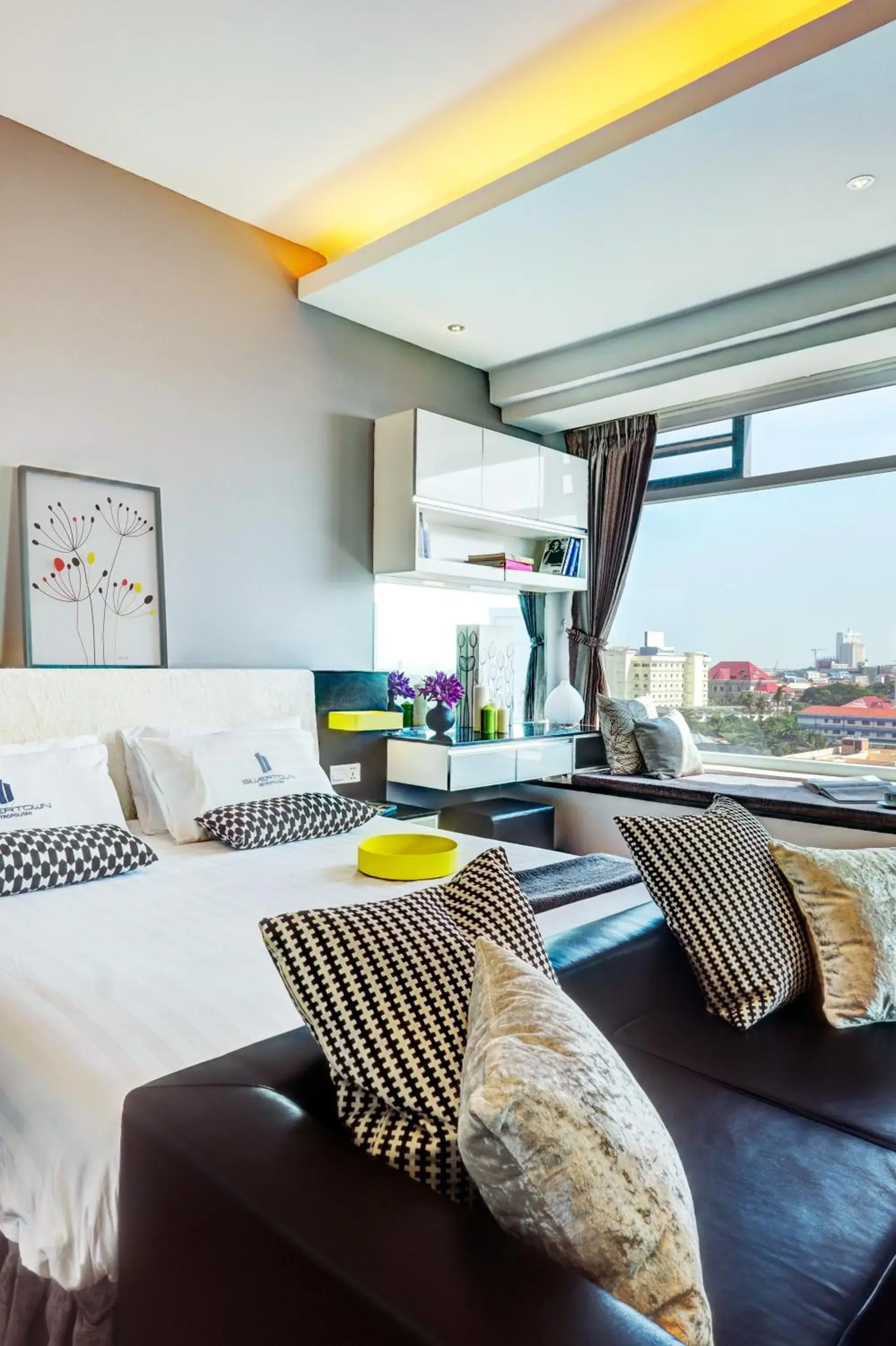 Bedroom in Naki Suites @ Silvertown Bedroom in Naki Suites @ Silvertown