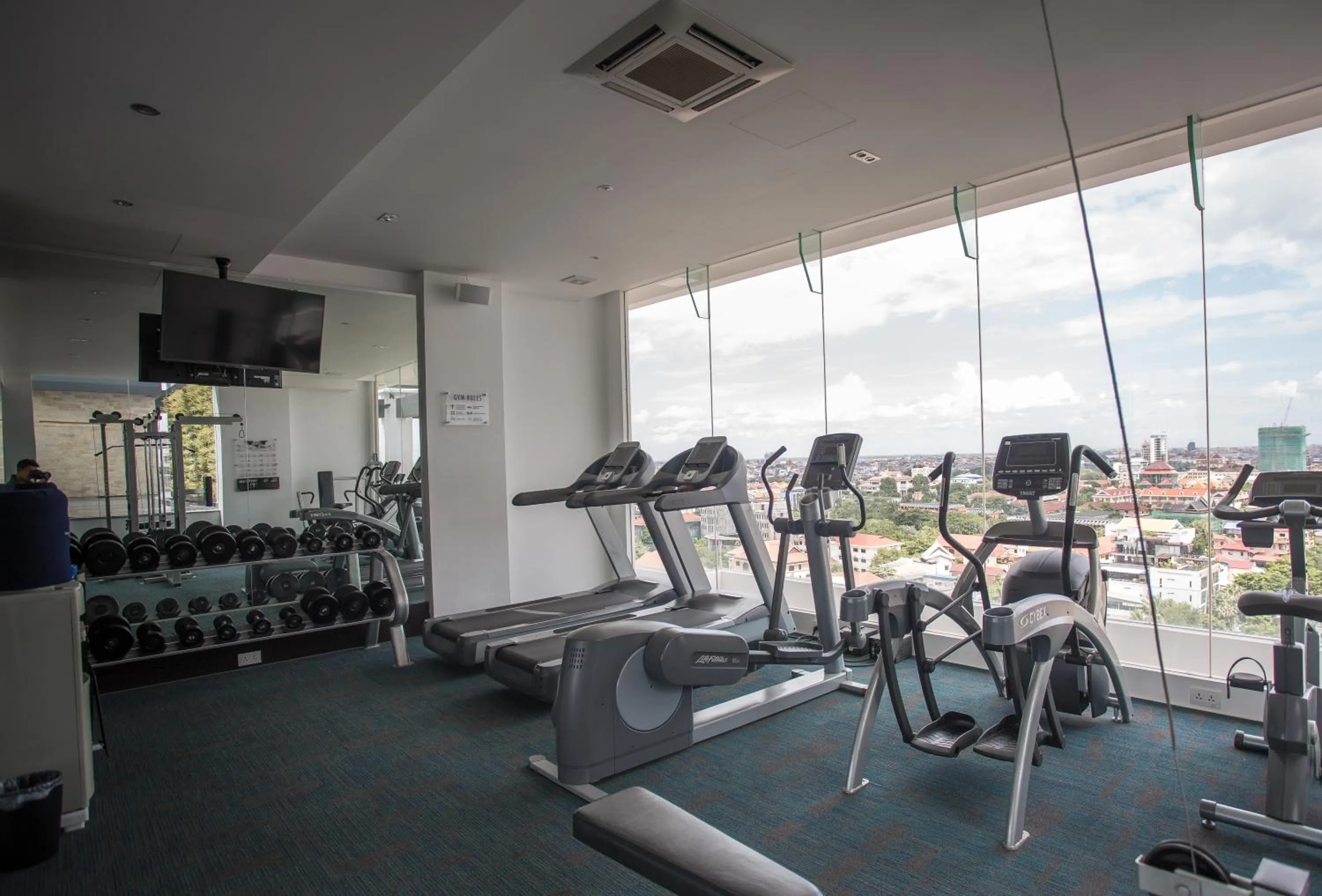 Fitness centre/facilities in Naki Suites @ Silvertown
