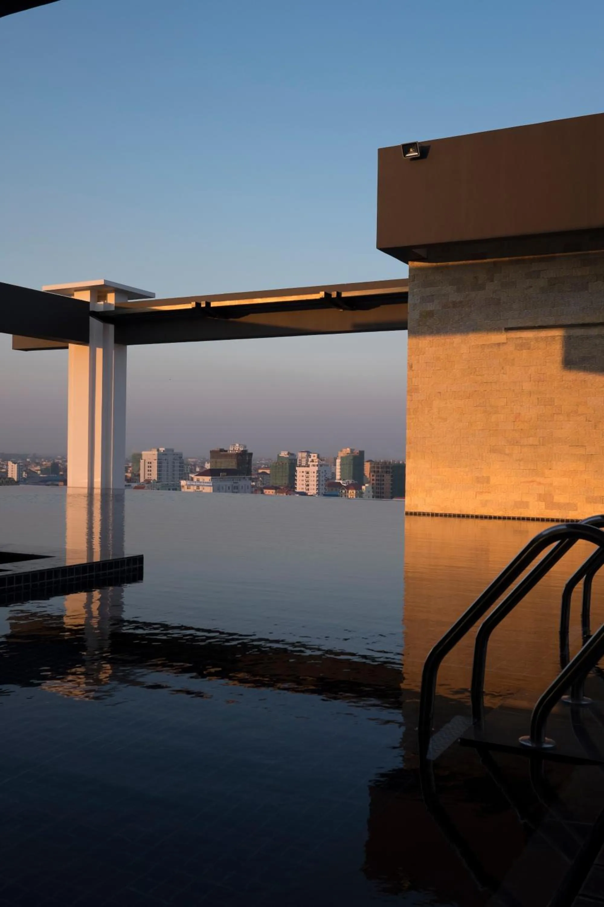 Swimming pool in Naki Suites @ Silvertown