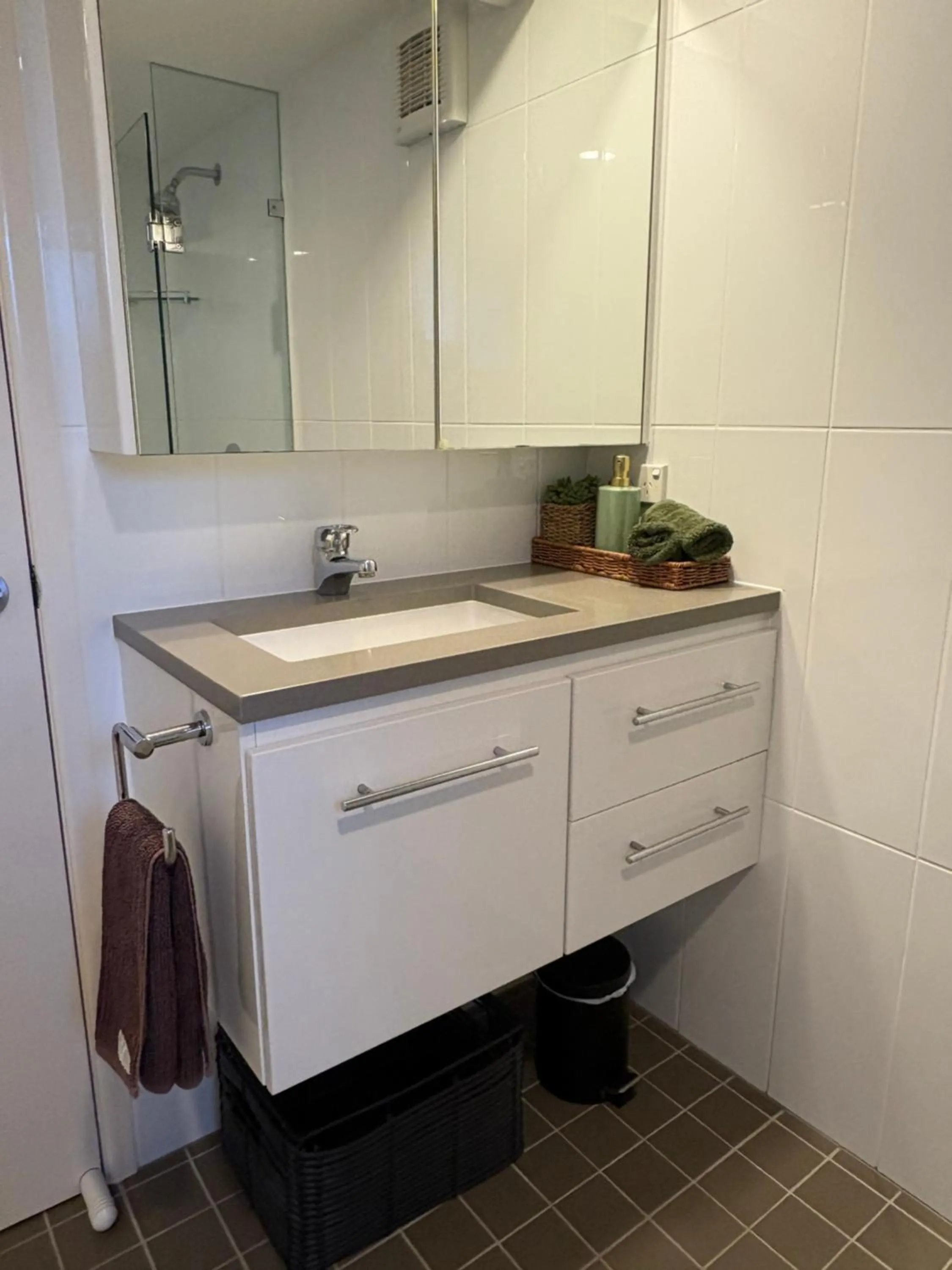 Shower in Jacaranda House Garden Suite