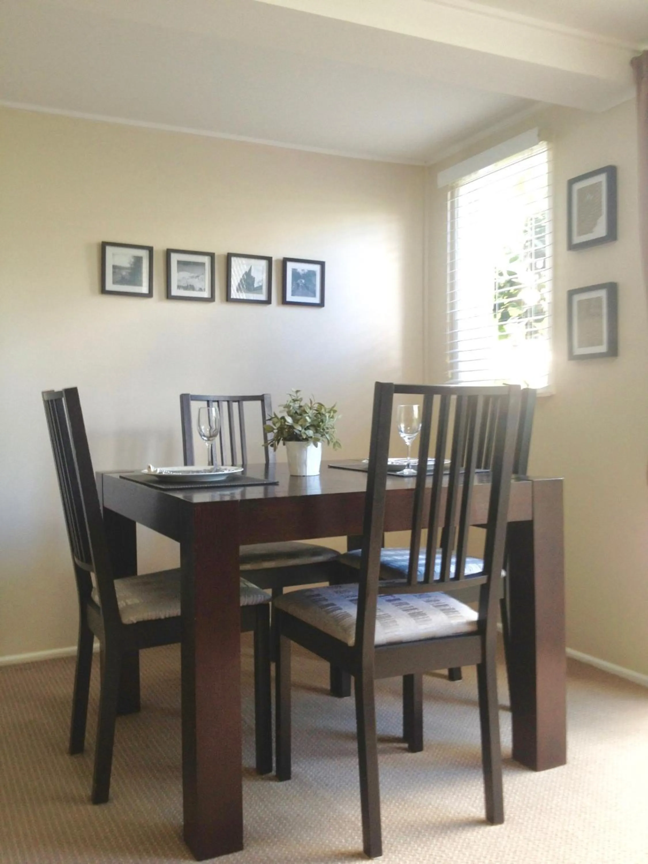 Dining area in Jacaranda House Garden Suite