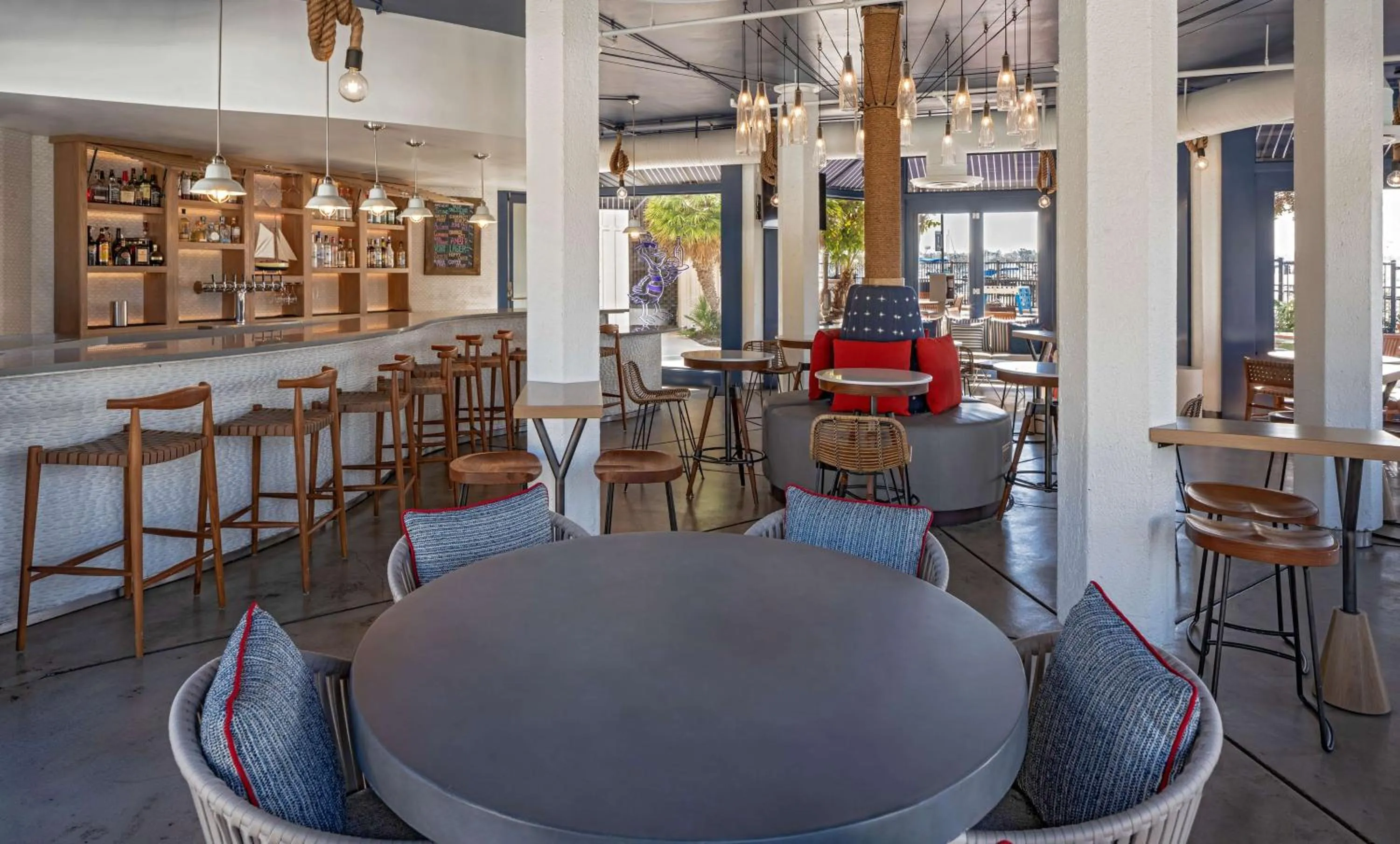 Restaurant/places to eat in Hyatt Regency Mission Bay Spa and Marina