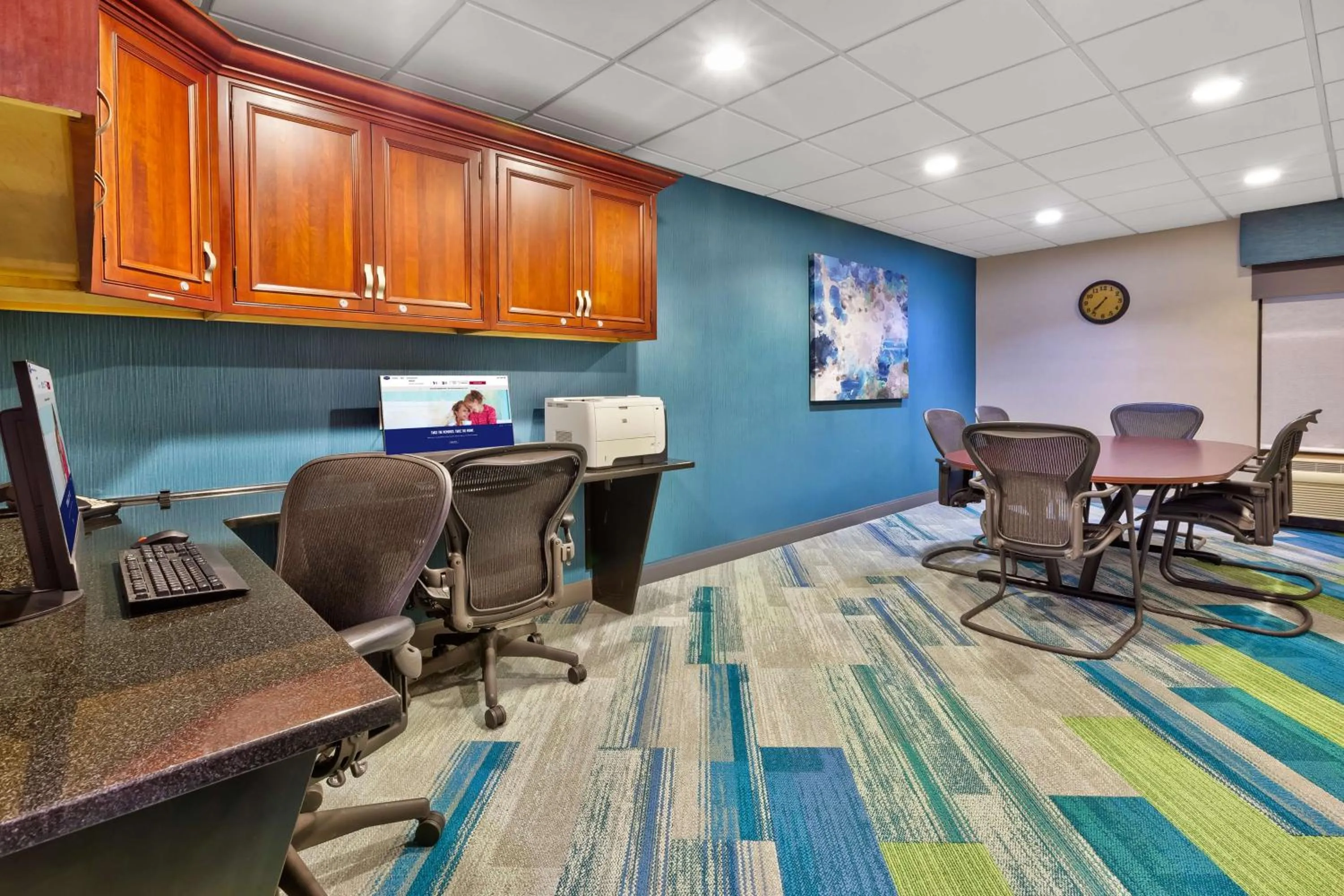 Business facilities in Hampton Inn Traverse City