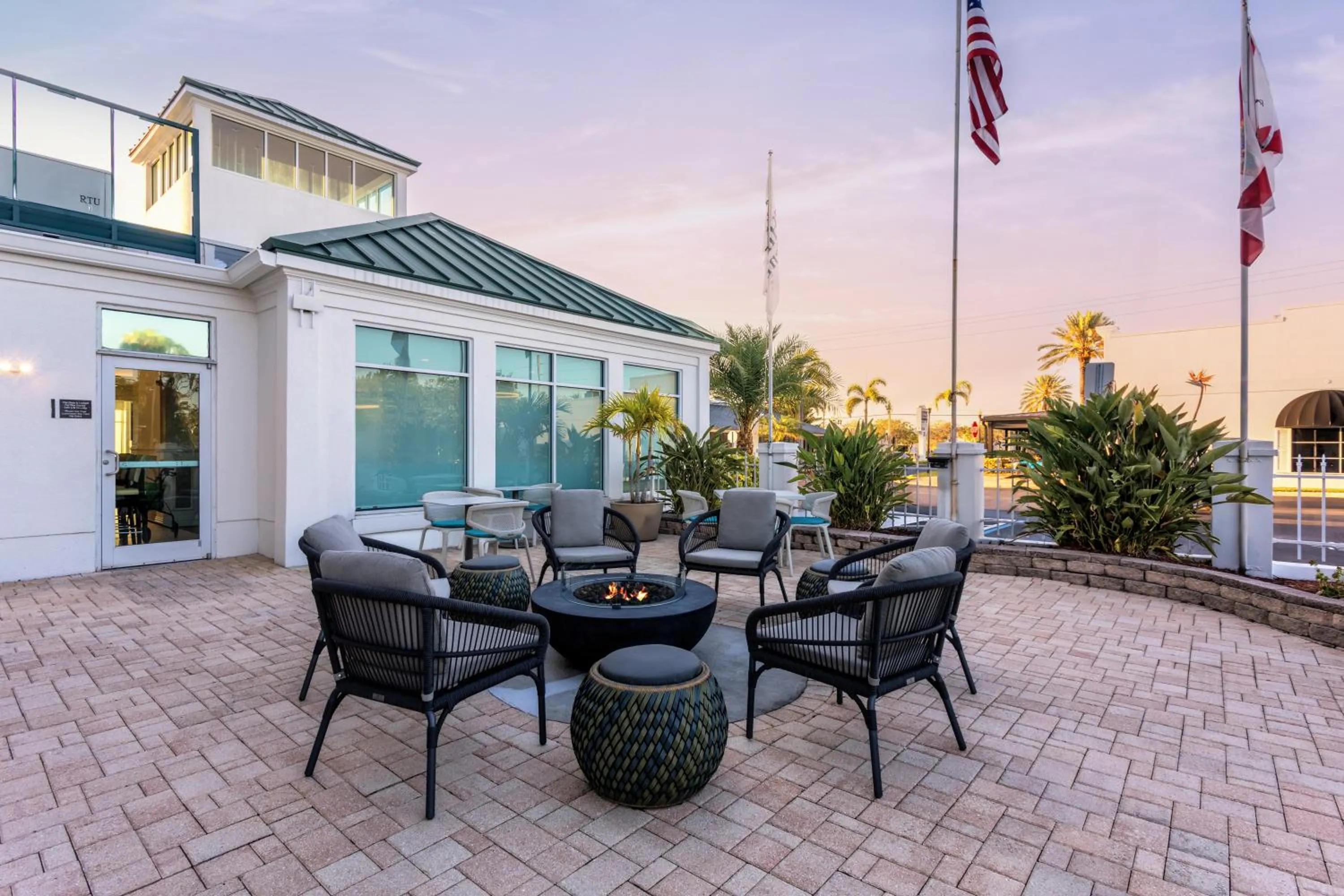 Patio in Hilton Garden Inn Tampa Northwest/Oldsmar