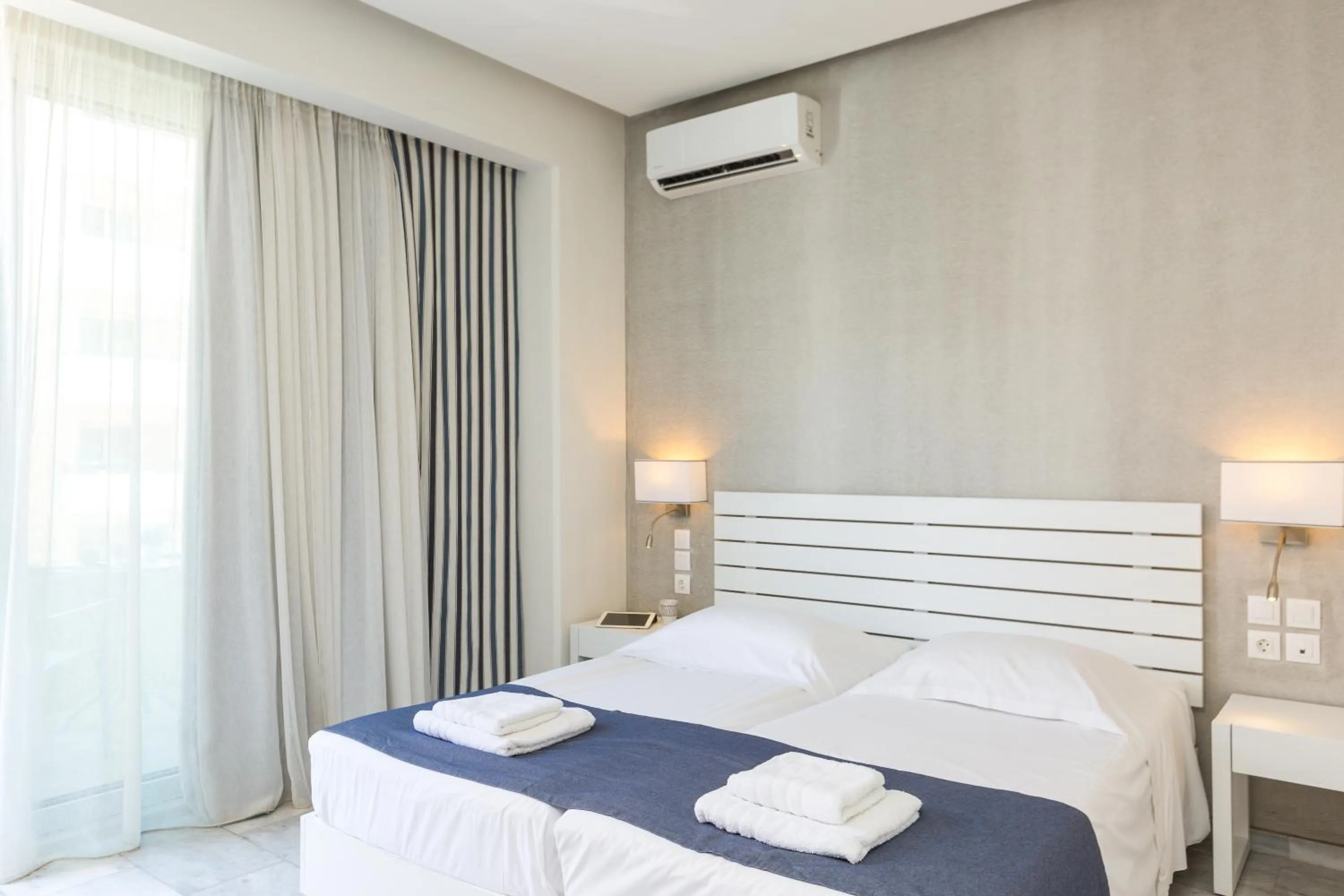 Bedroom, Bed in Meltemi Coast Suites