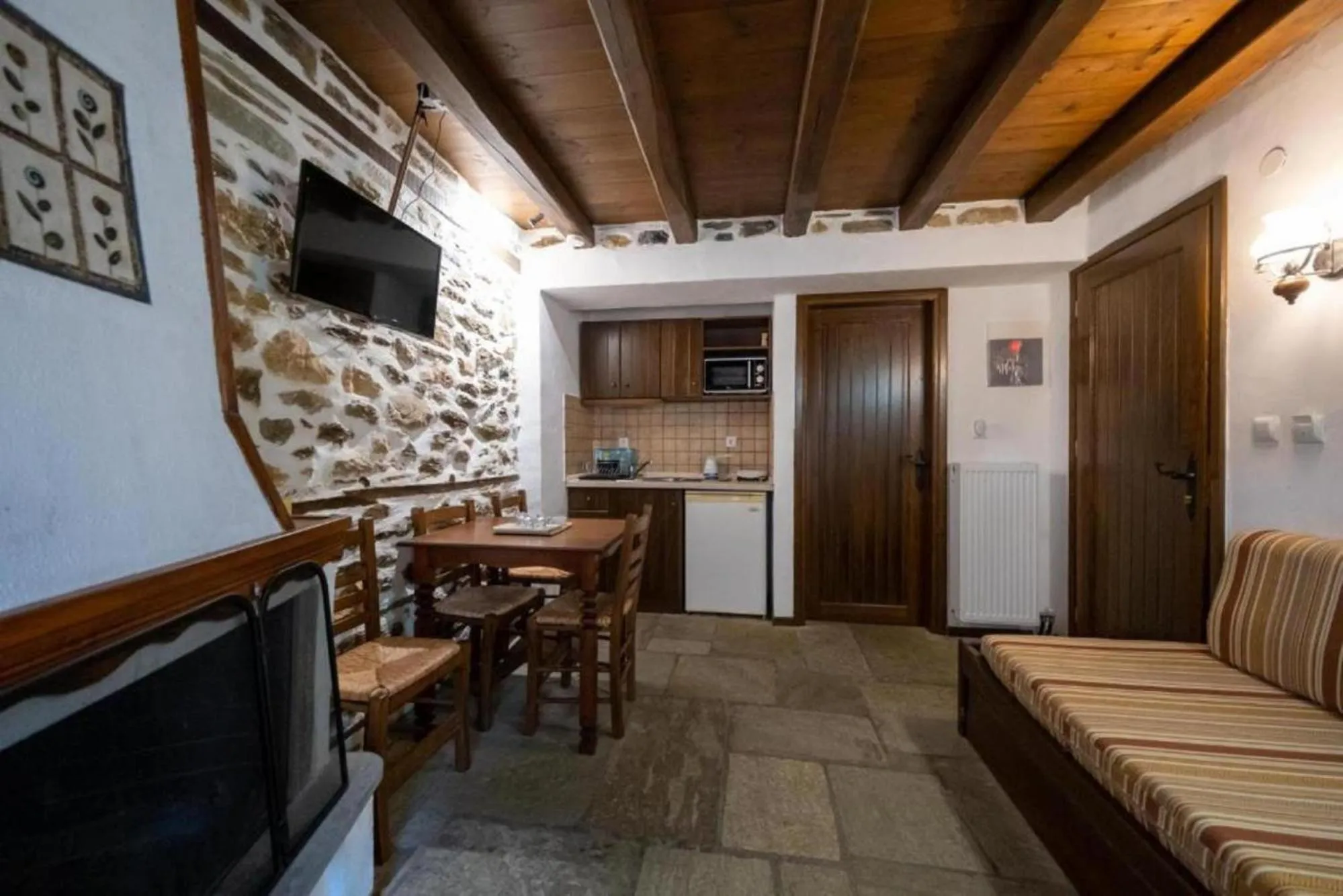 Kitchen or kitchenette in Archontiko Michael Pelion