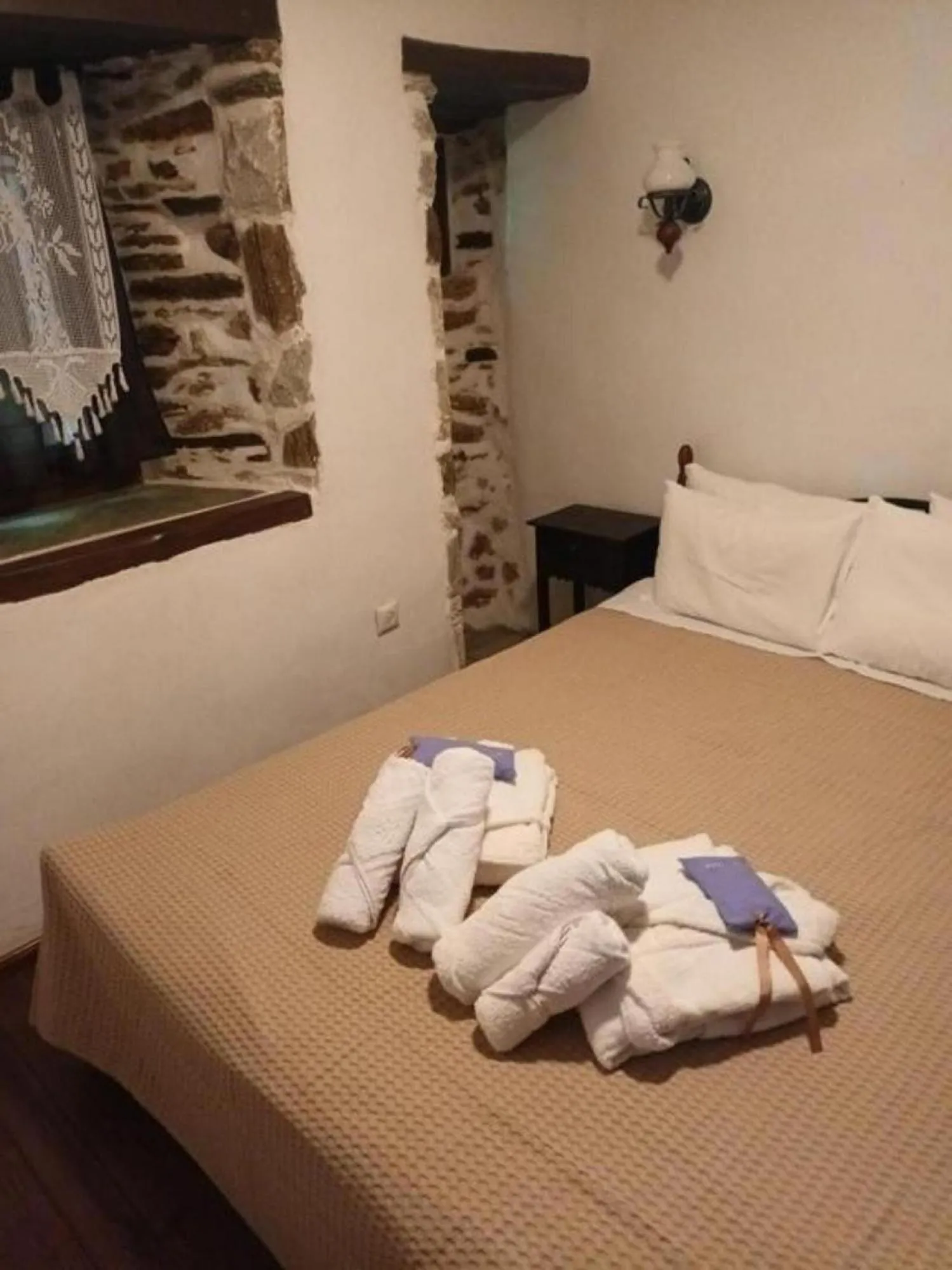 Bedroom, Bed in Archontiko Michael Pelion