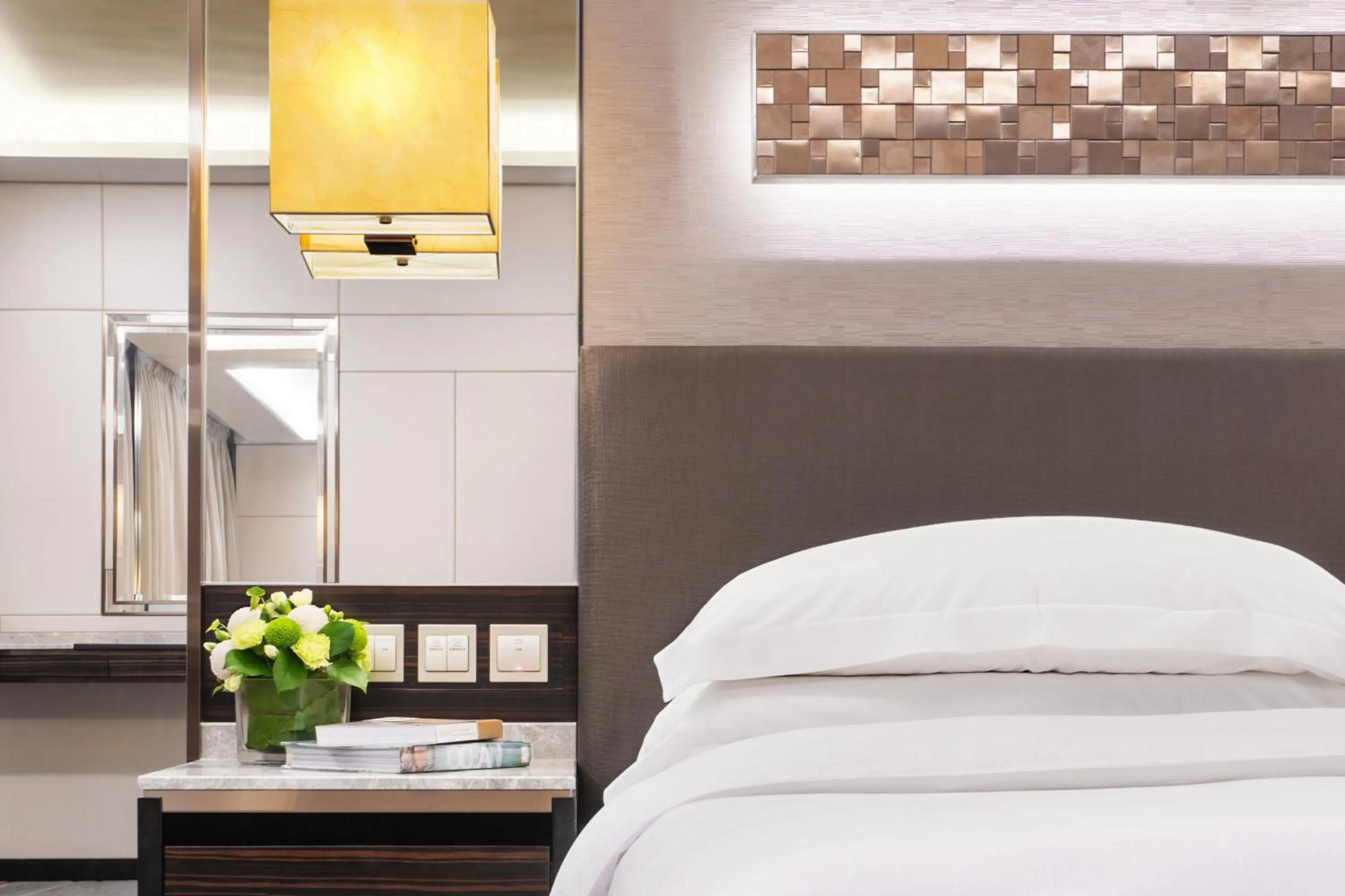 Photo of the whole room, Bed in InterContinental Grand Stanford Hong Kong by IHG