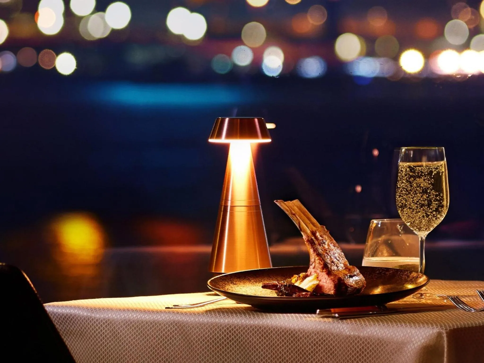 Restaurant/places to eat in InterContinental Grand Stanford Hong Kong by IHG