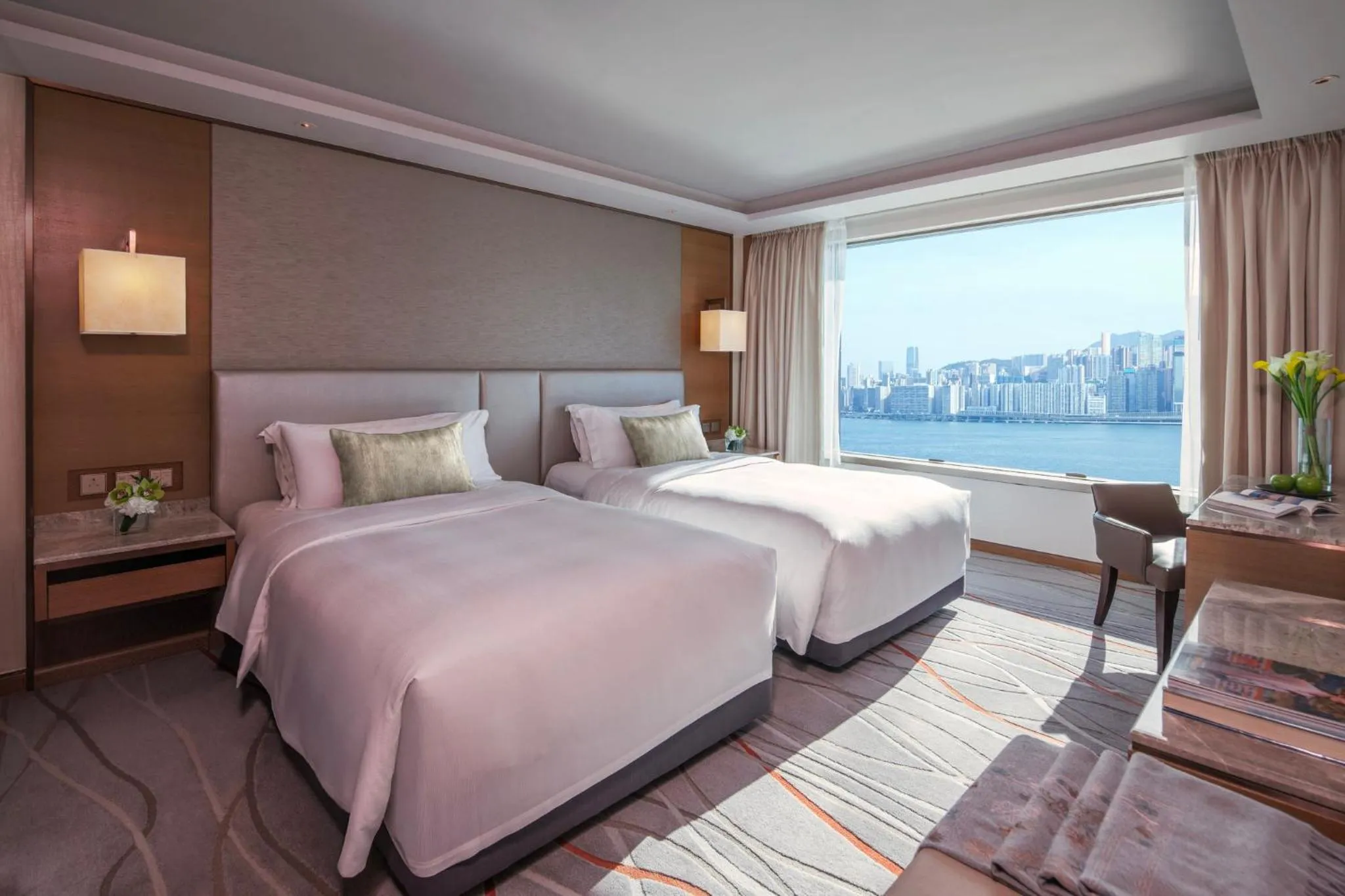 Photo of the whole room, Bed in InterContinental Grand Stanford Hong Kong by IHG