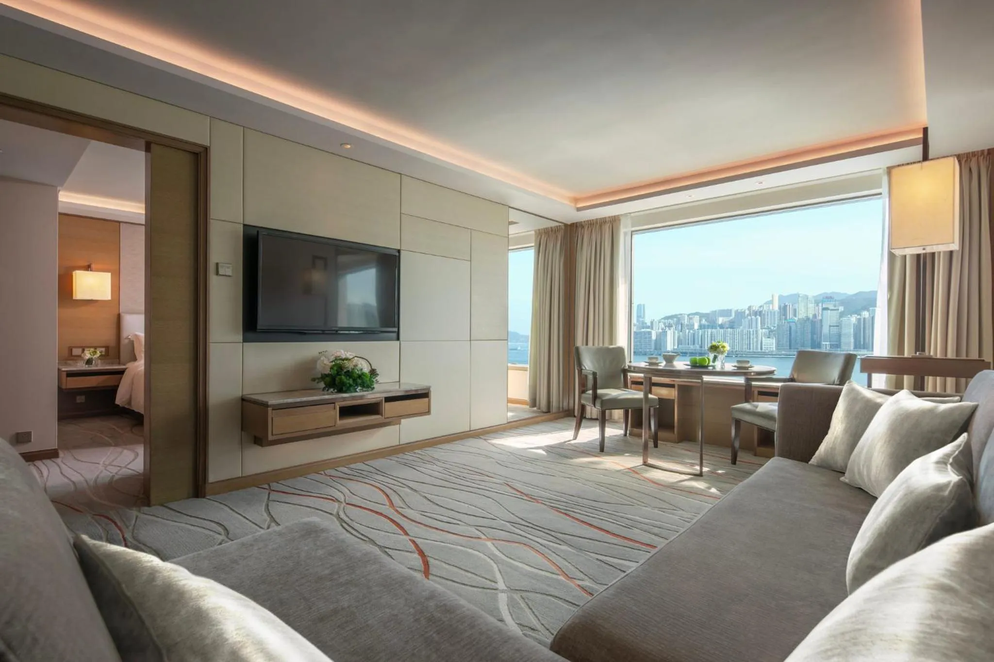 Photo of the whole room, Bed in InterContinental Grand Stanford Hong Kong by IHG