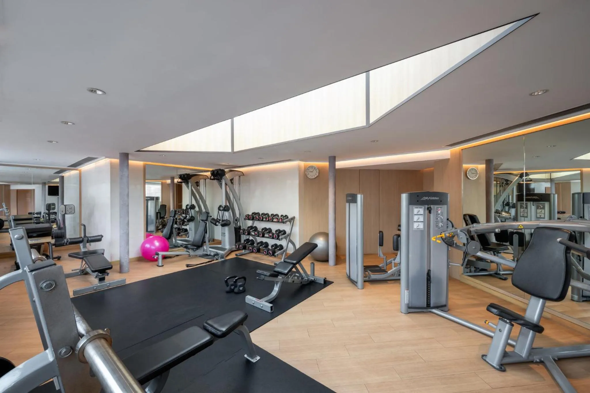 Fitness centre/facilities in InterContinental Grand Stanford Hong Kong by IHG