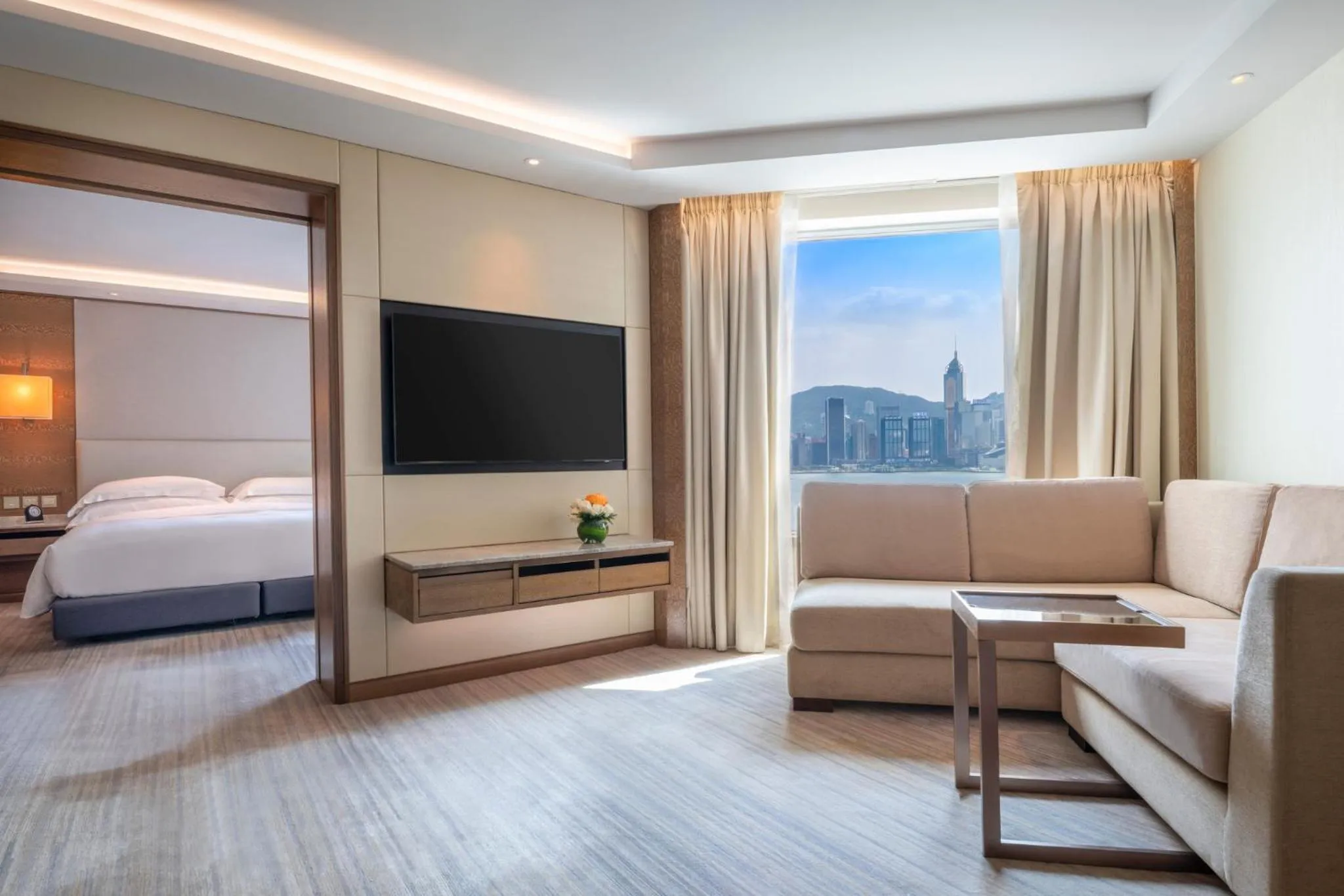 Photo of the whole room, Bed in InterContinental Grand Stanford Hong Kong by IHG