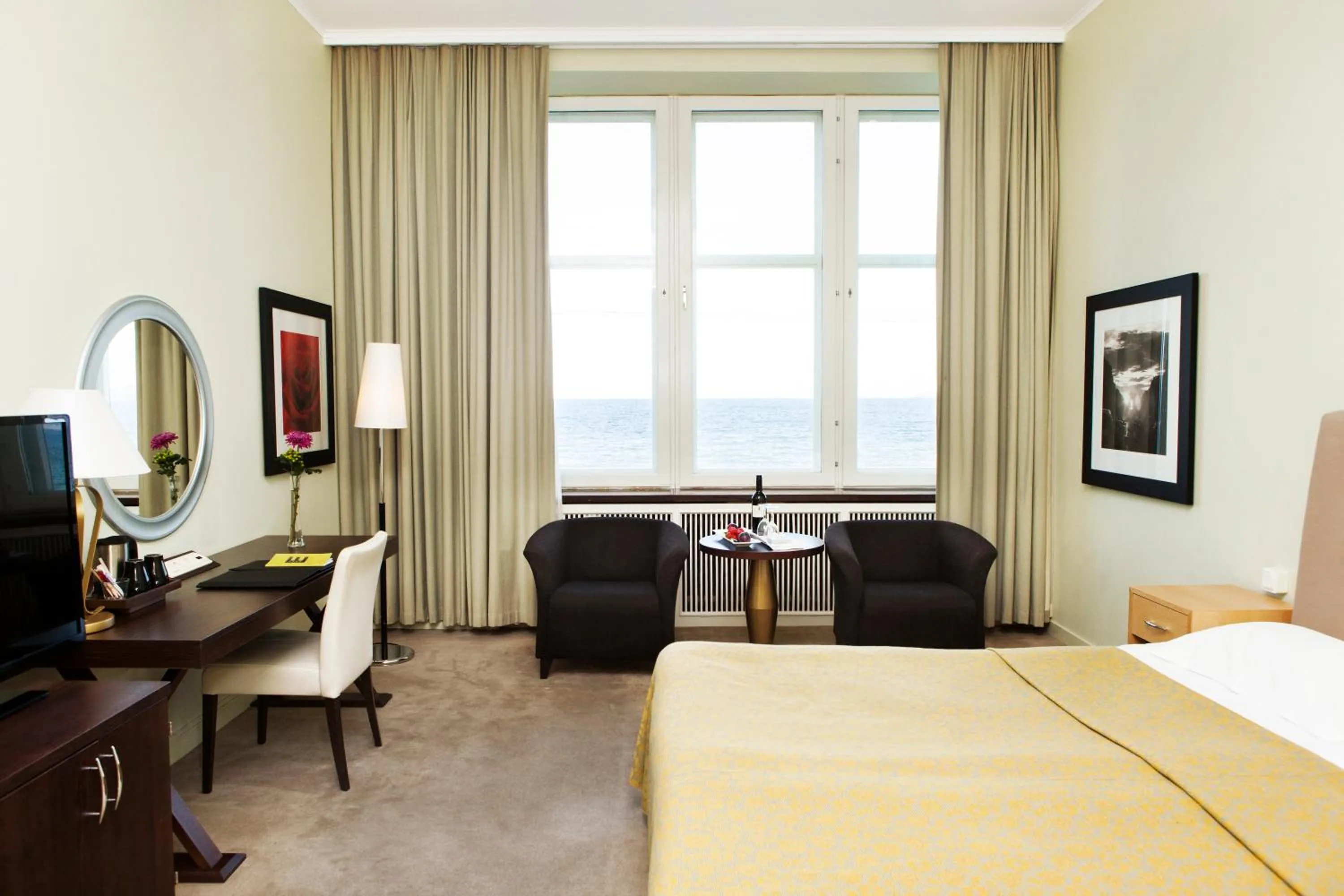 Bedroom, Bed in Elite Stora Hotellet