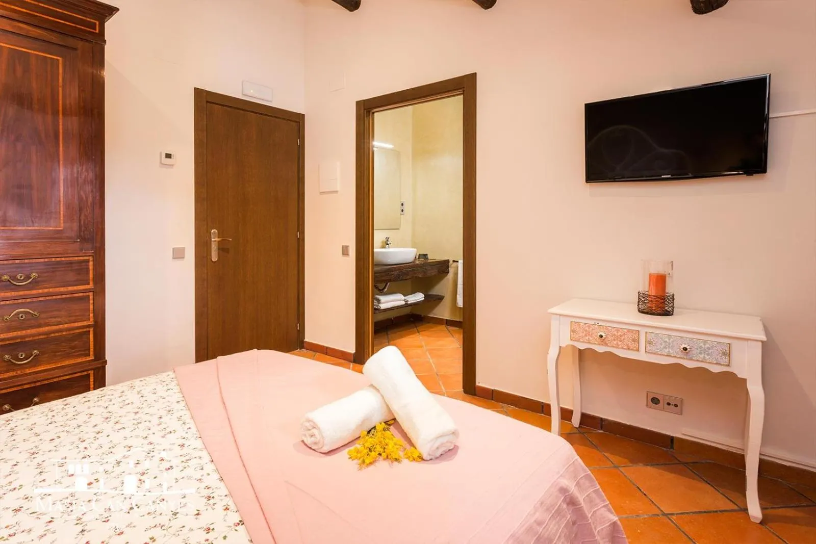 Bed in Masia Can Canyes & Spa