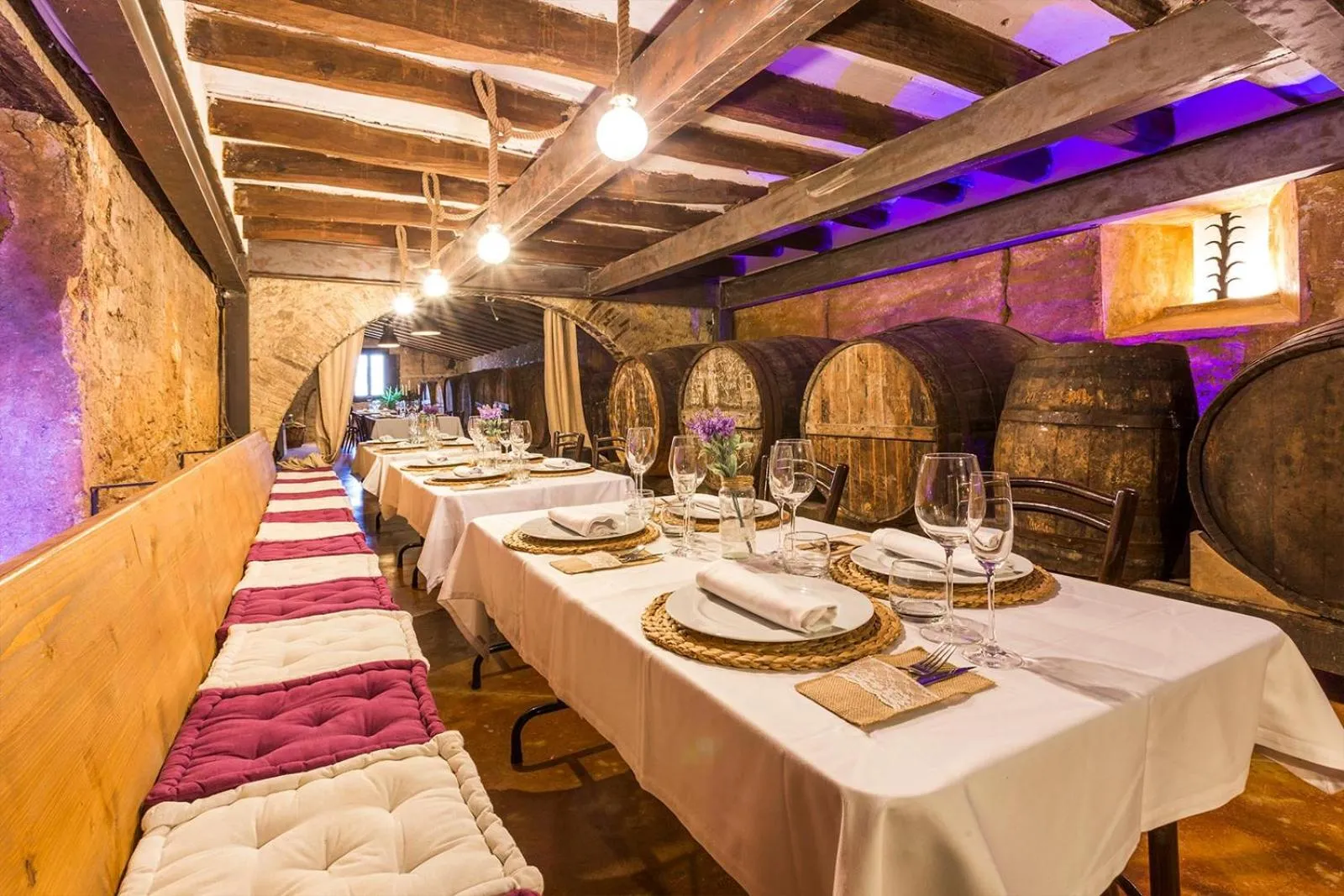 Restaurant/places to eat in Masia Can Canyes & Spa