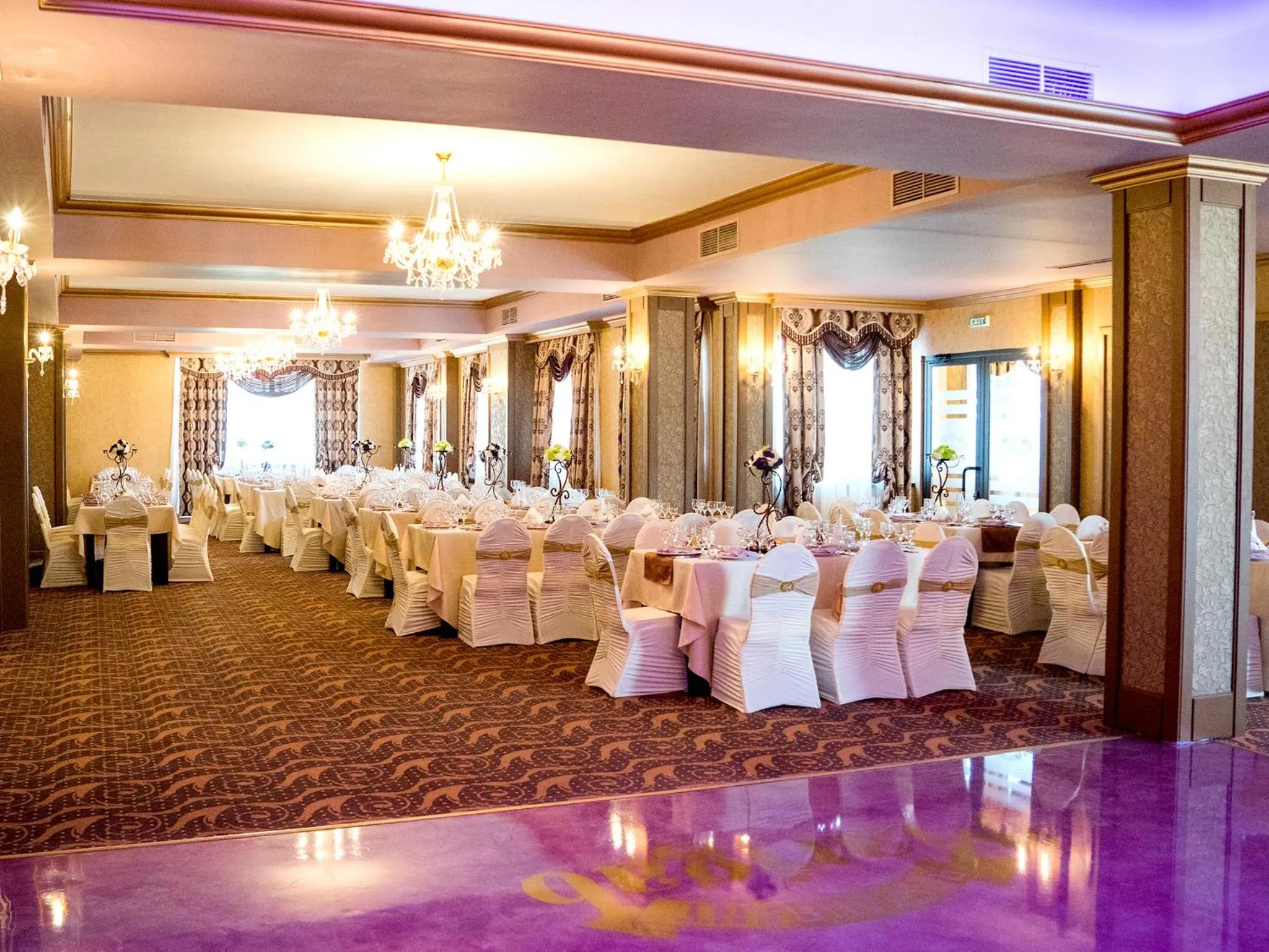 Restaurant/places to eat in Marigab