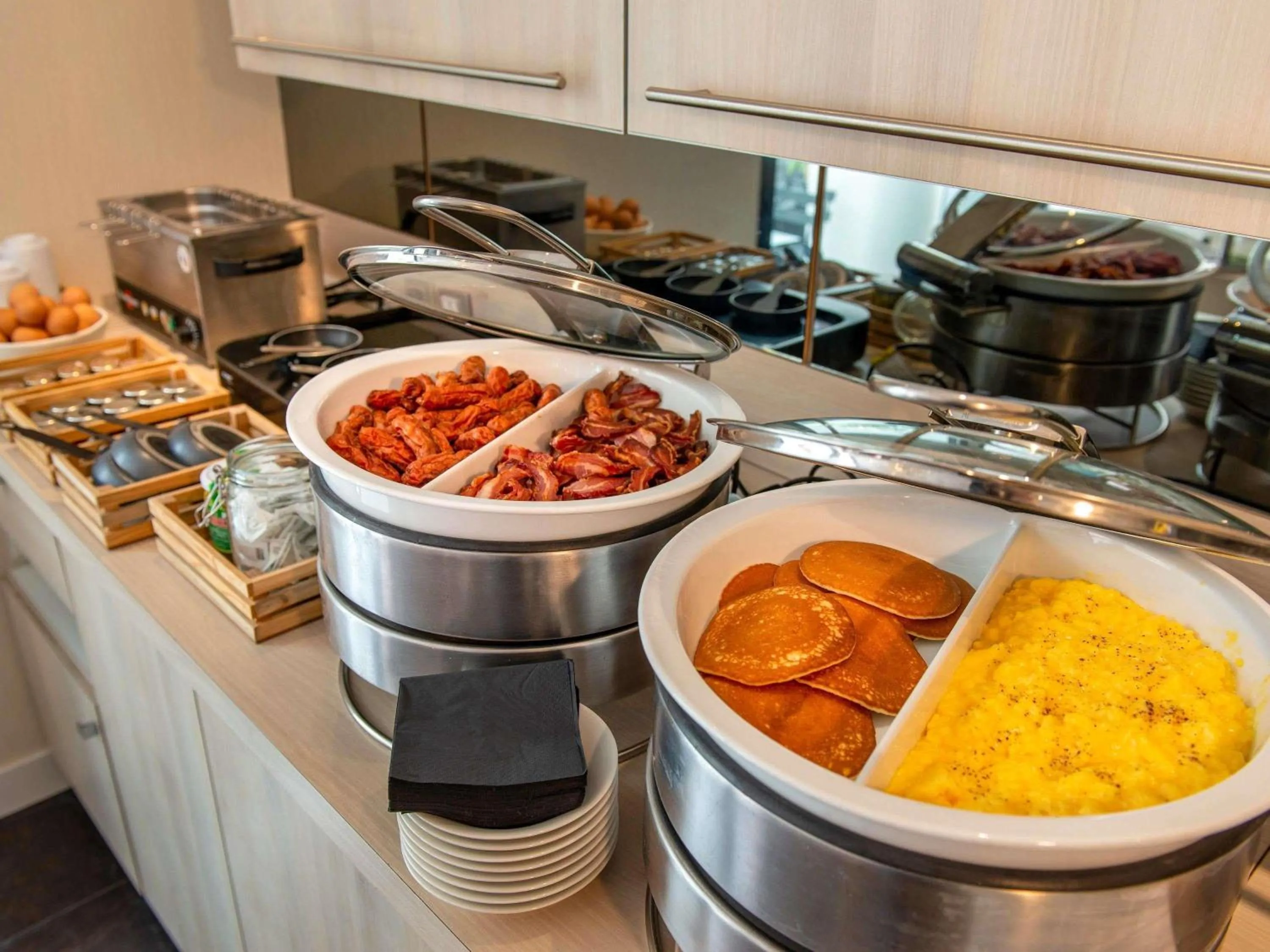 Breakfast in Mercure Président Biarritz Plage