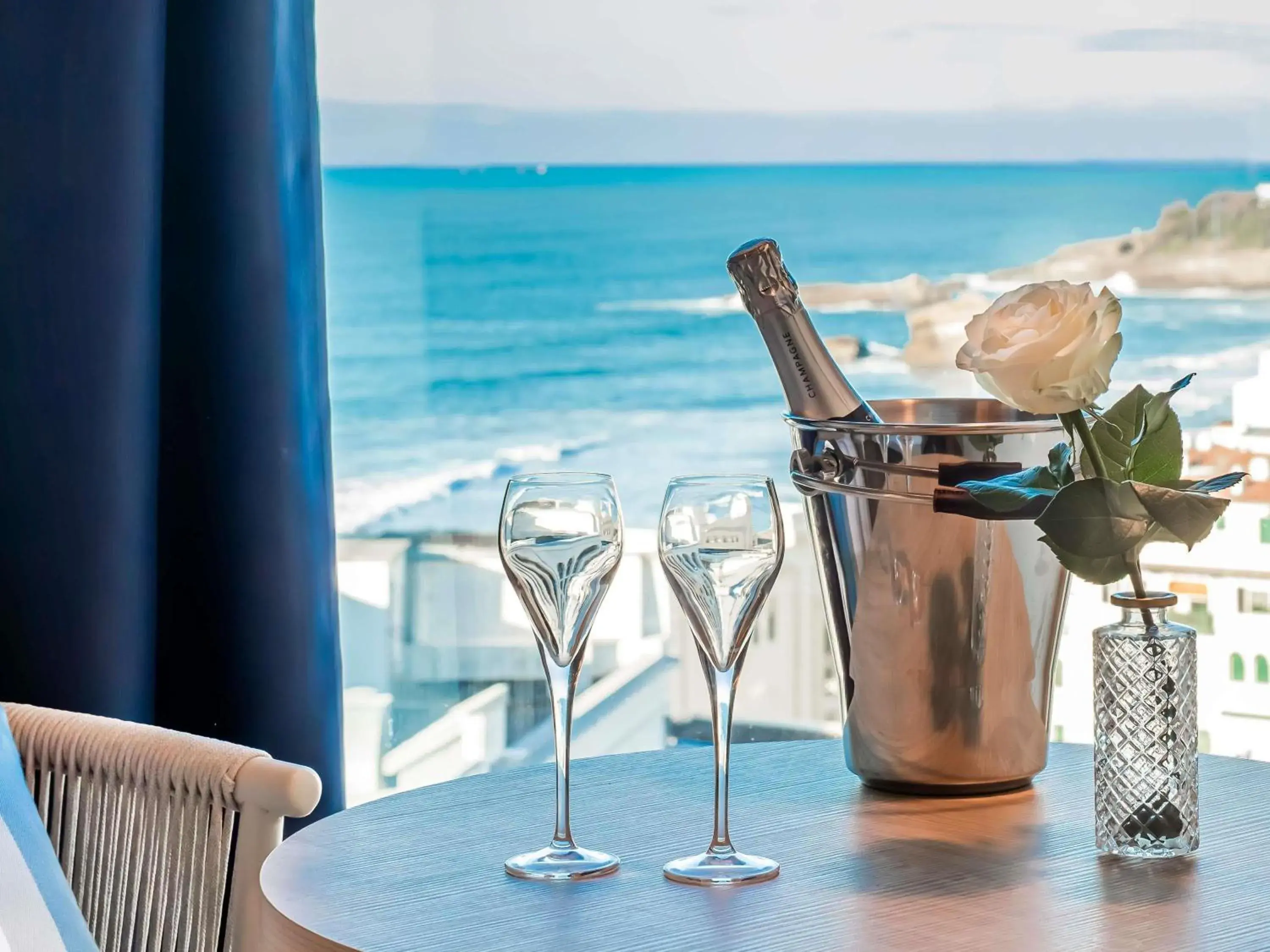 Bedroom in Mercure Président Biarritz Plage Bedroom in Mercure Président Biarritz Plage