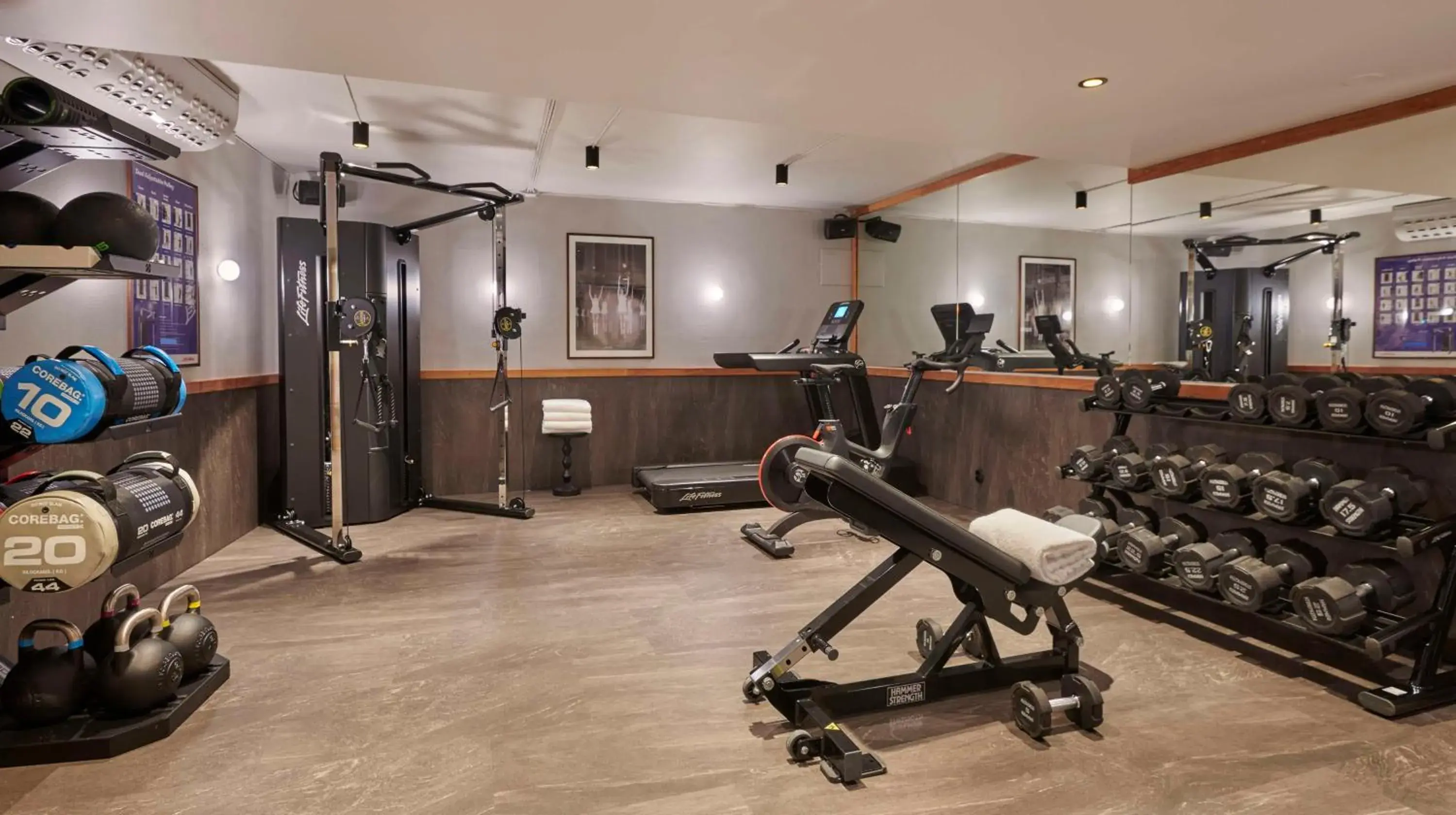 Fitness centre/facilities in Hôtel Reisen in The Unbound Collection by Hyatt Fitness centre/facilities in Hôtel Reisen in The Unbound Collection by Hyatt