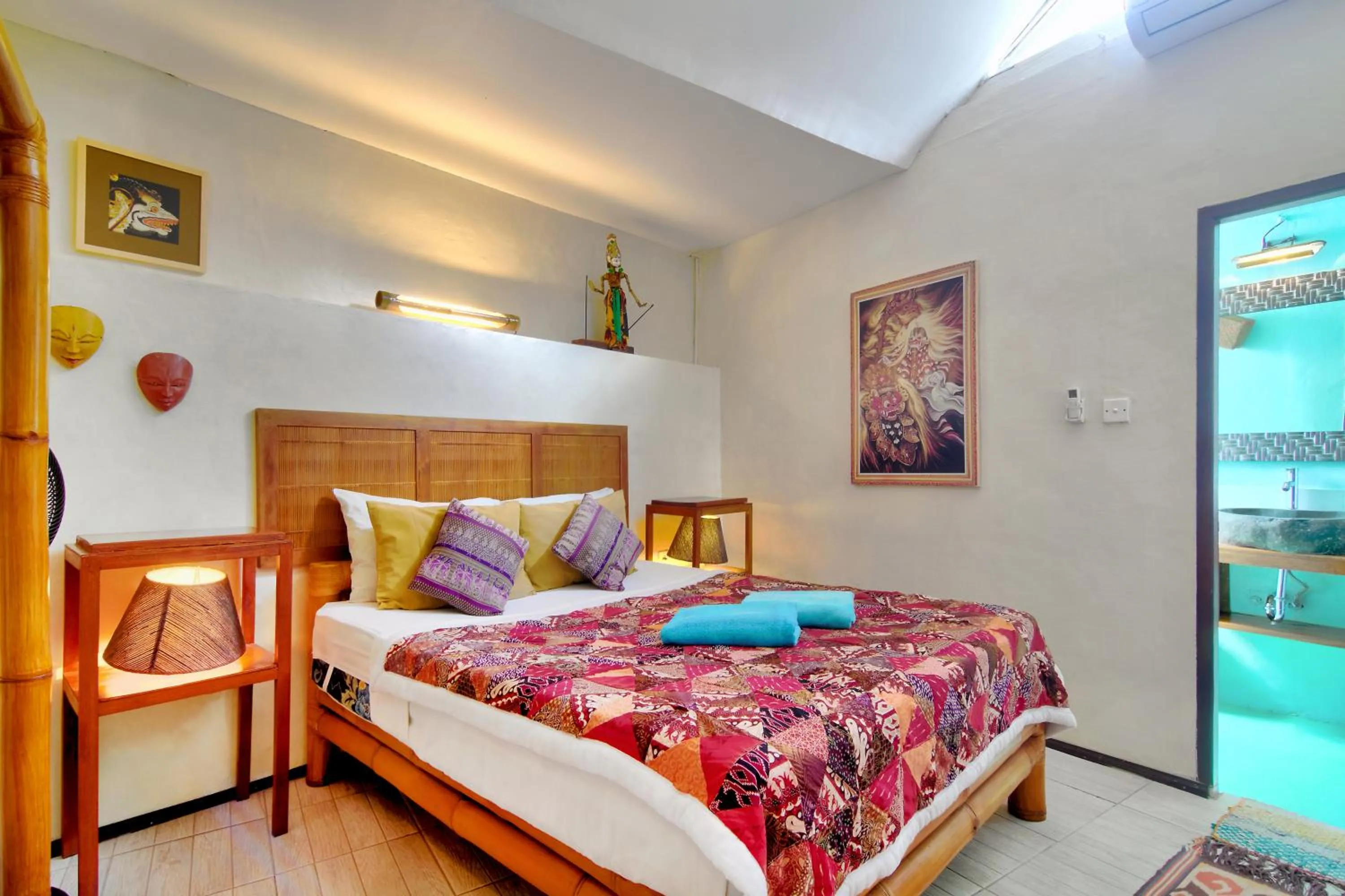 Double Room with Private Bathroom - single occupancy in Bamboo Paradise