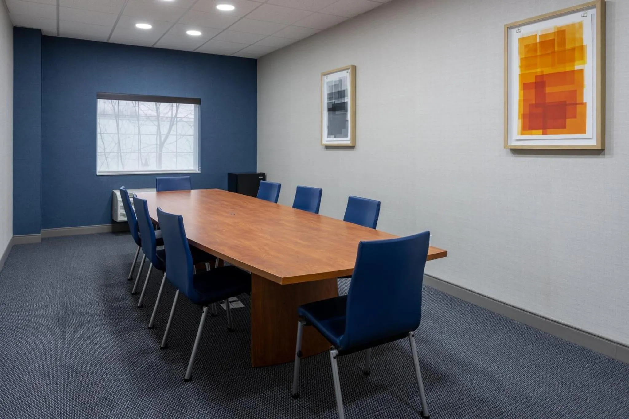 Meeting/conference room in Holiday Inn Express Hotel & Suites Center Township by IHG