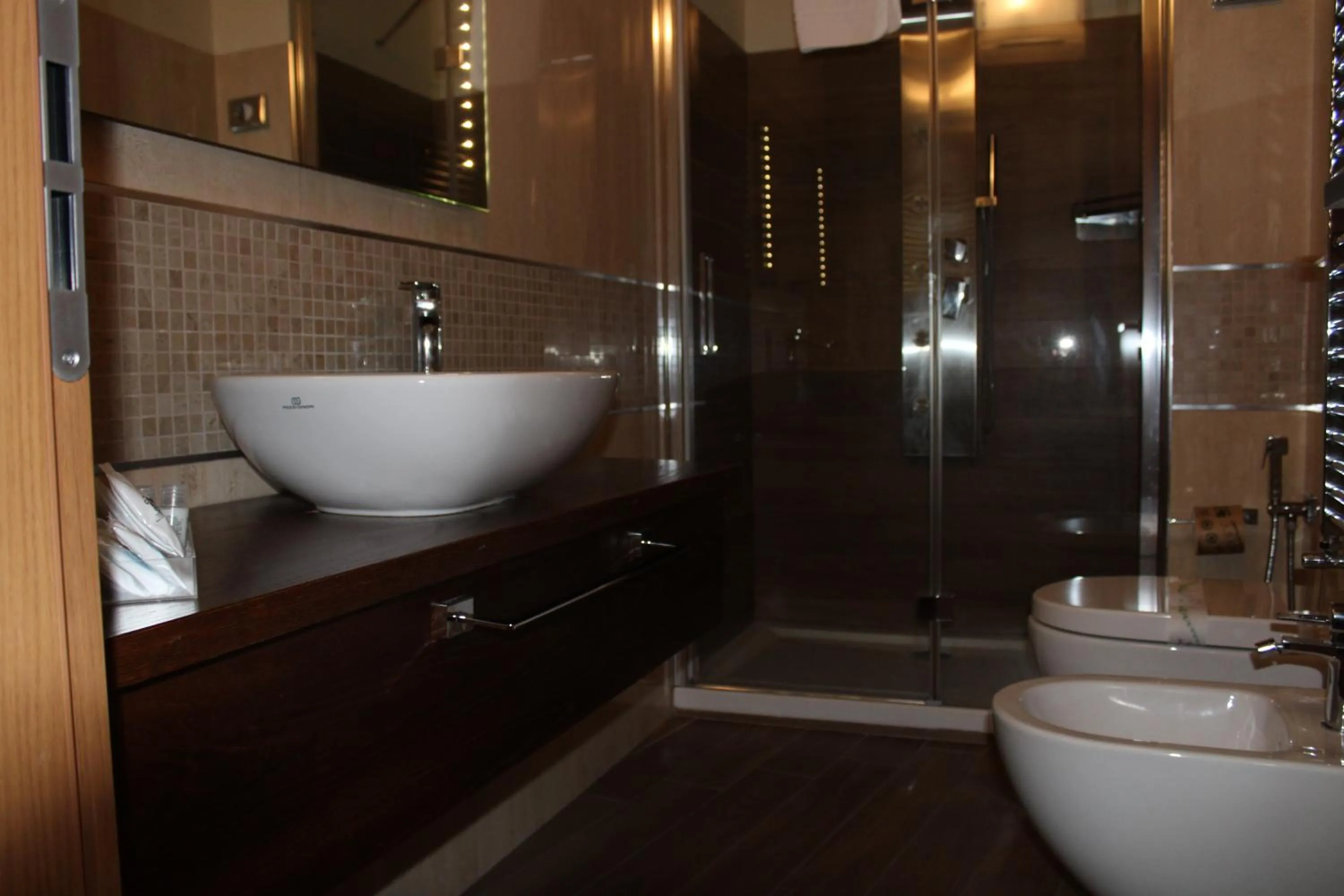 Shower in Il Borgo Ospitale - Albergo Diffuso