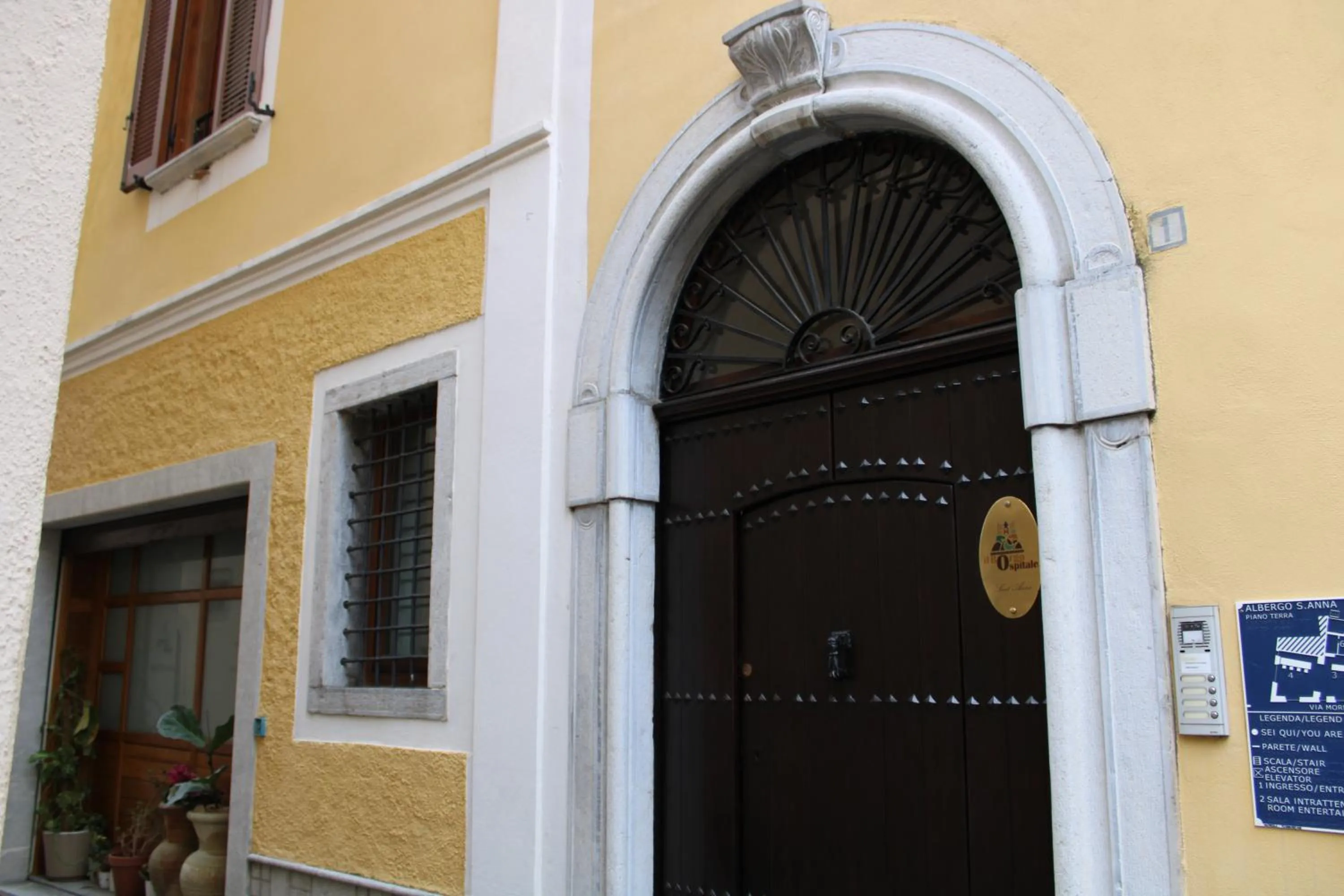 Facade/entrance in Il Borgo Ospitale - Albergo Diffuso