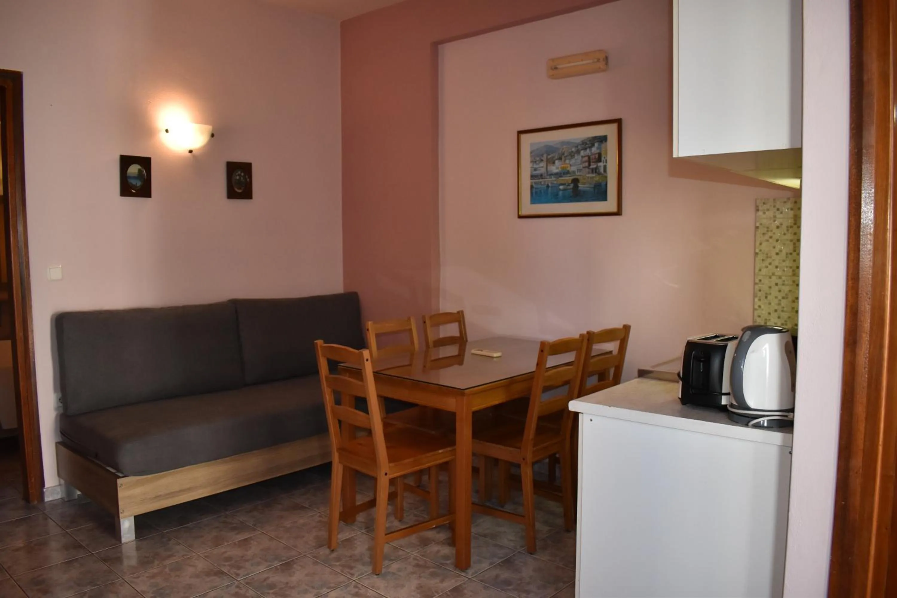 Kitchen or kitchenette in Eden Beach Hotel