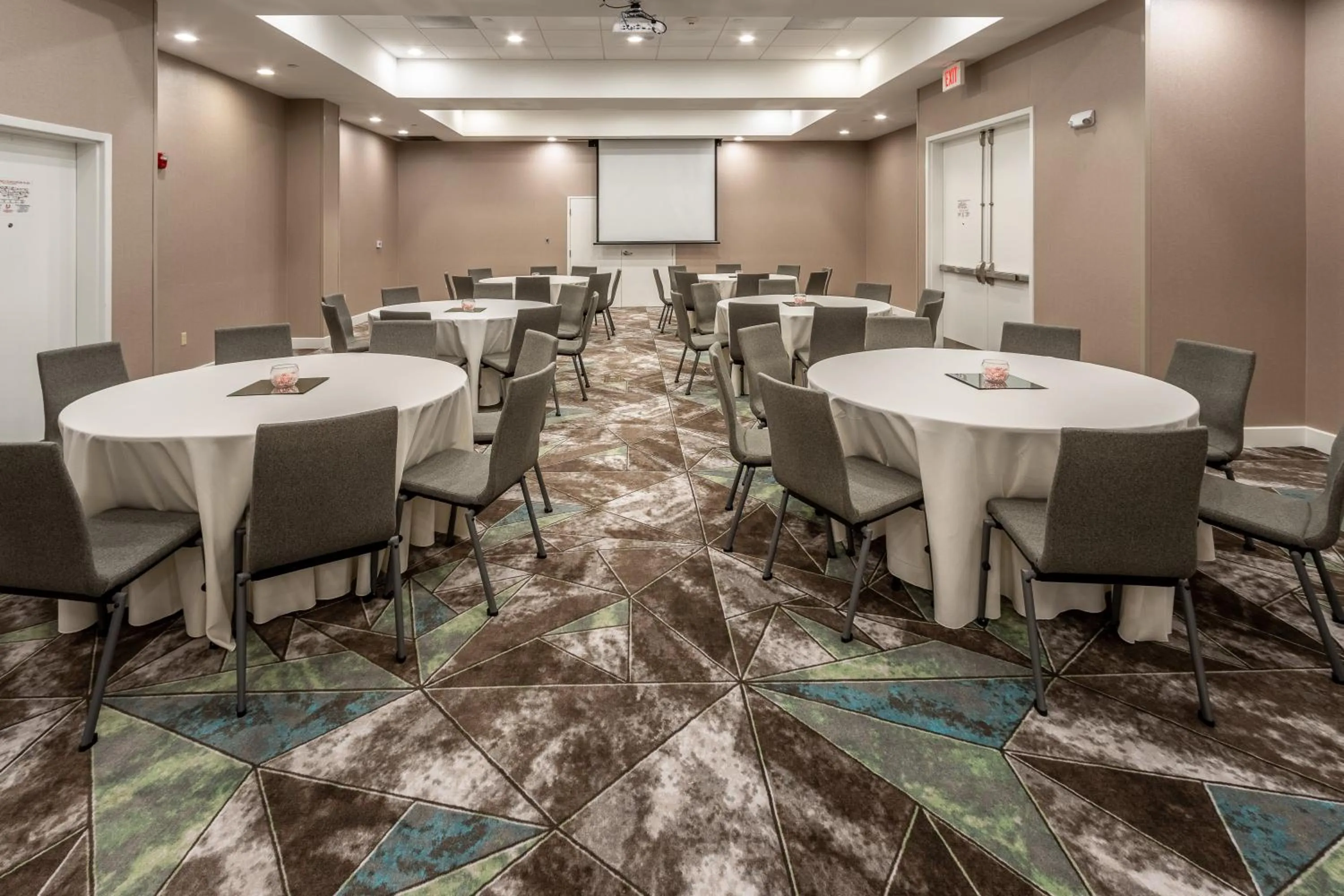 Meeting/conference room in Holiday Inn Hotel & Suites Memphis-Wolfchase Galleria by IHG