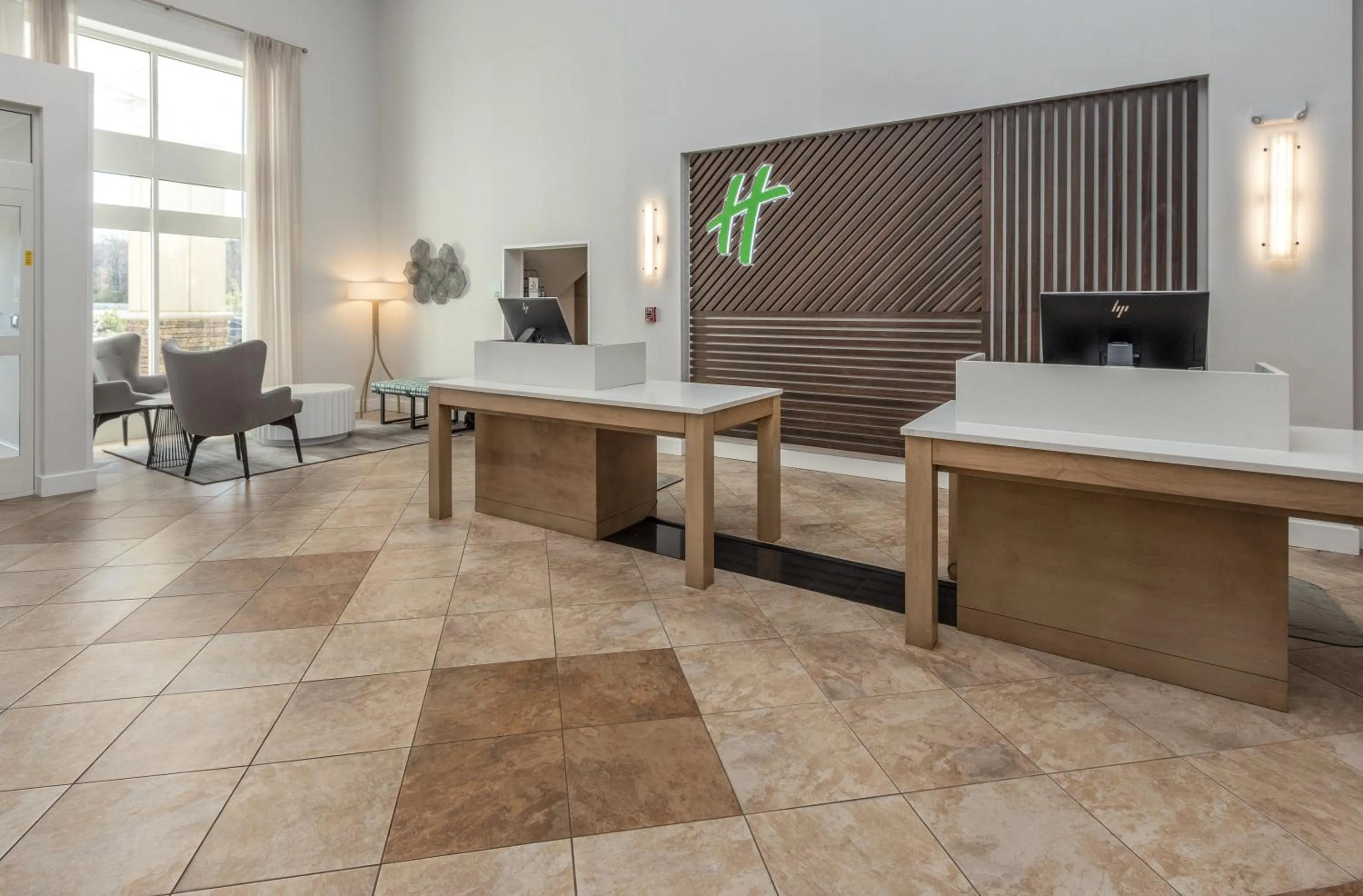 Property building in Holiday Inn Hotel & Suites Memphis-Wolfchase Galleria by IHG