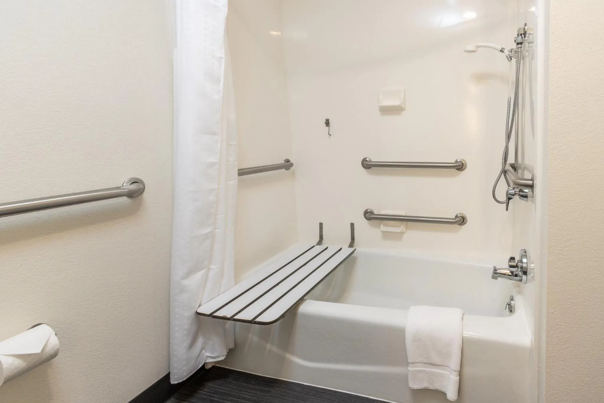 Bathroom in Holiday Inn Hotel & Suites Memphis-Wolfchase Galleria by IHG