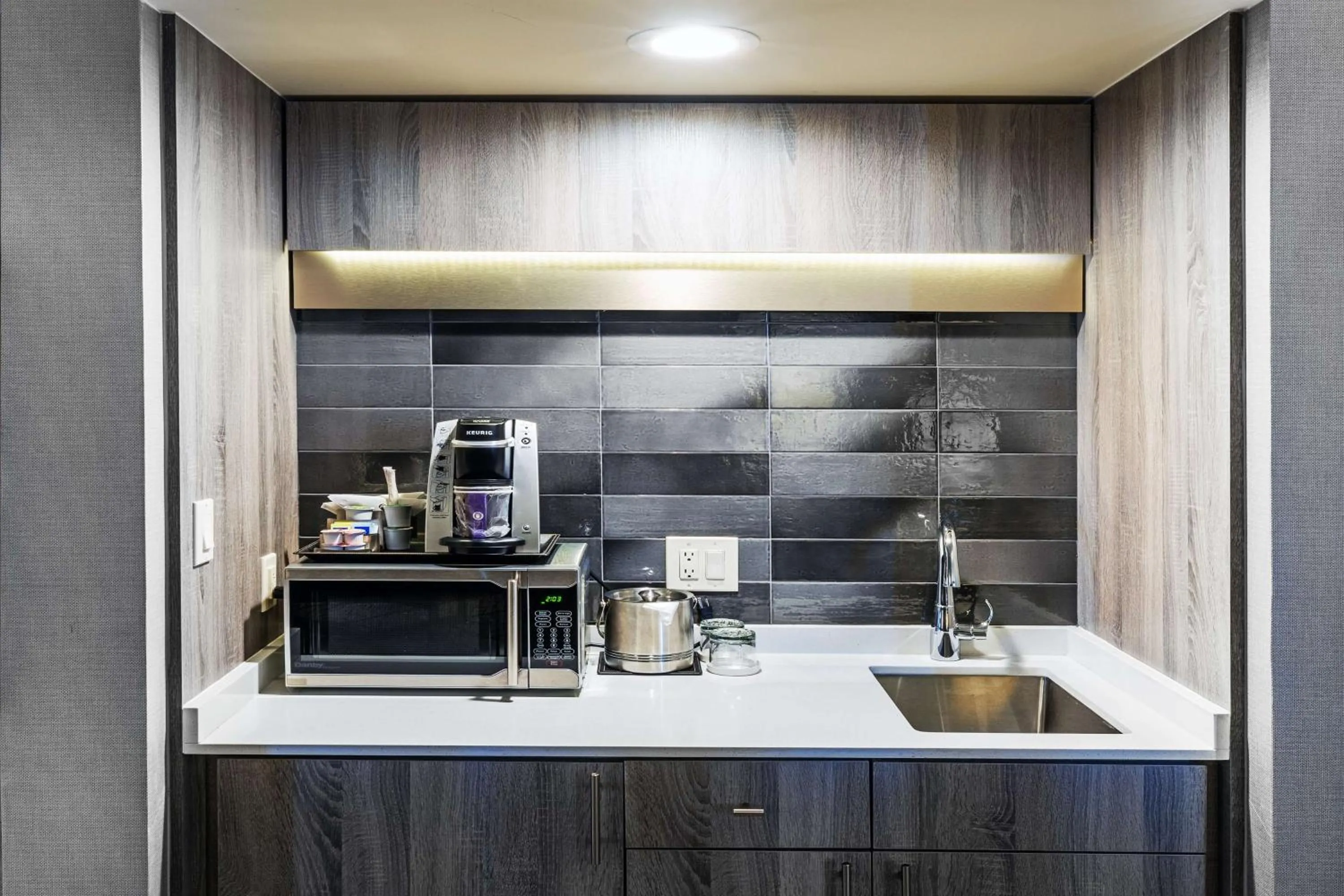 Photo of the whole room in DoubleTree by Hilton Tulsa Downtown