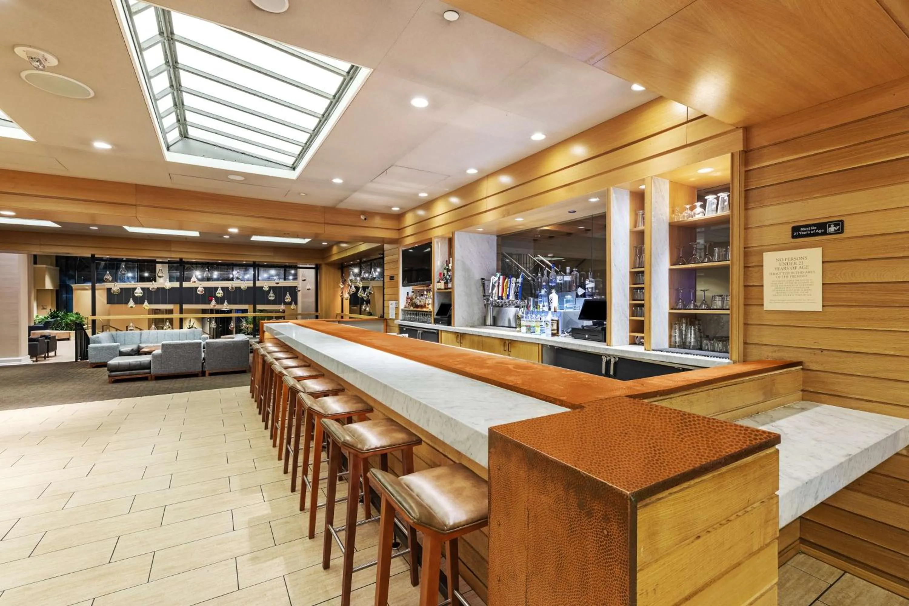 Lounge or bar in DoubleTree by Hilton Tulsa Downtown