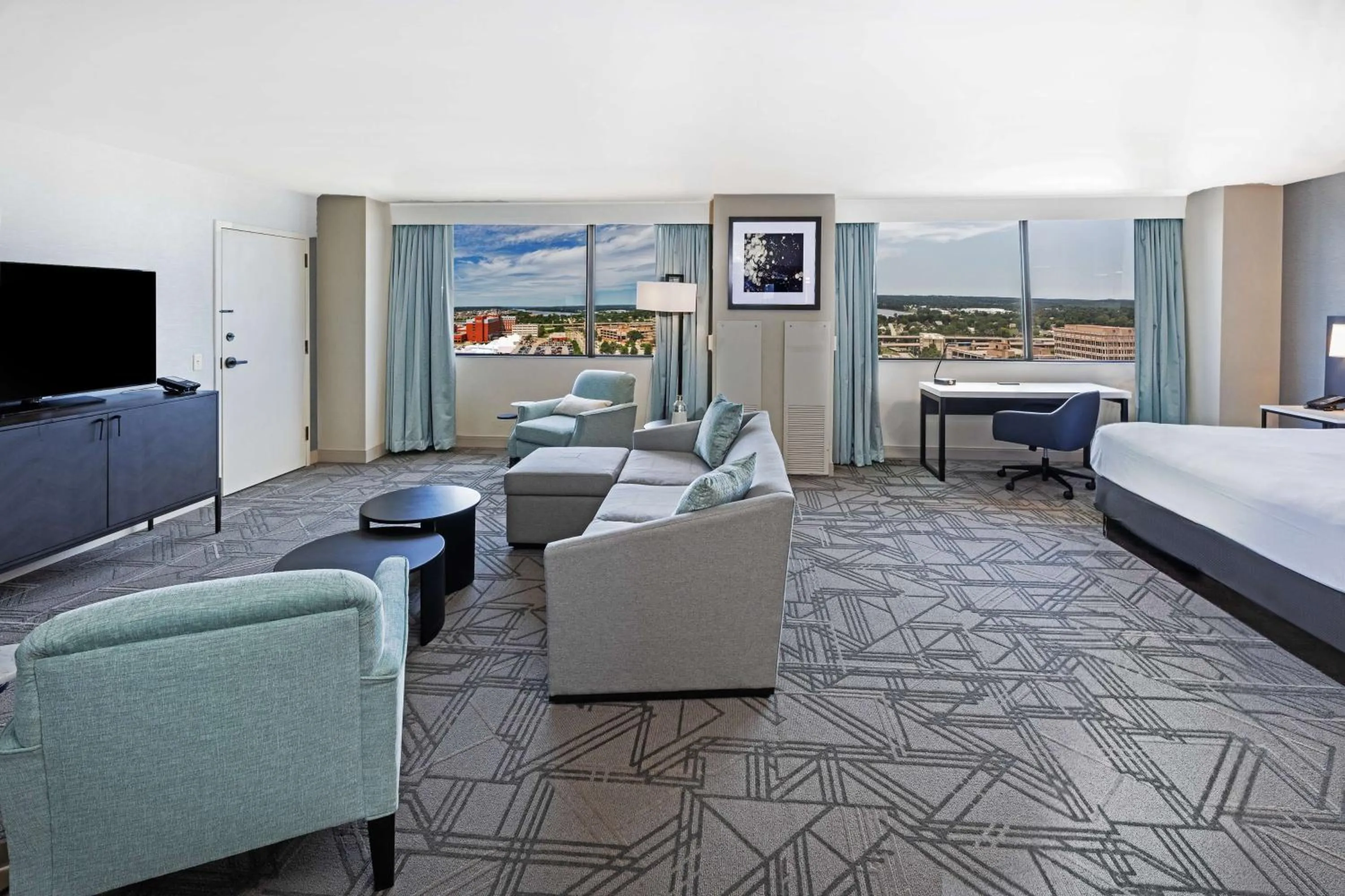 Bedroom, Bed in DoubleTree by Hilton Tulsa Downtown