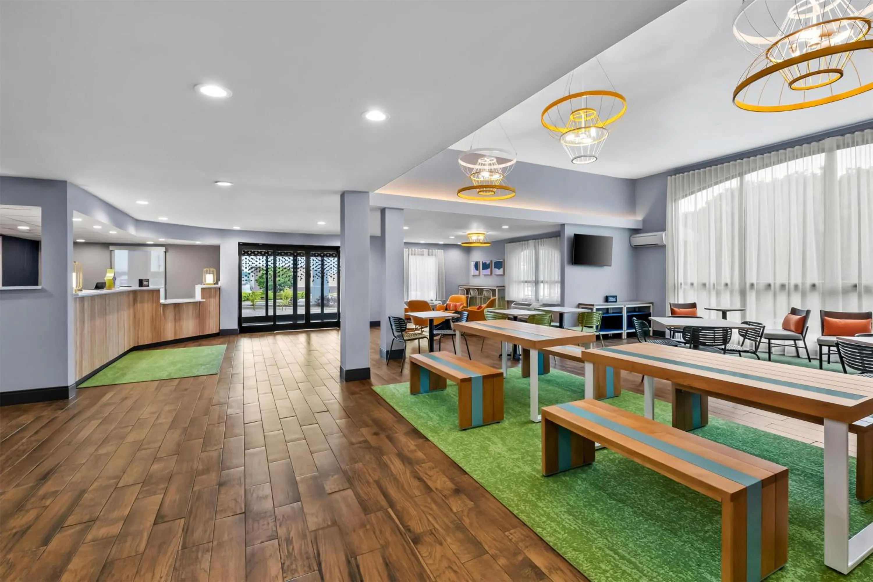 Breakfast in Spark by Hilton Spring Lake Fayetteville