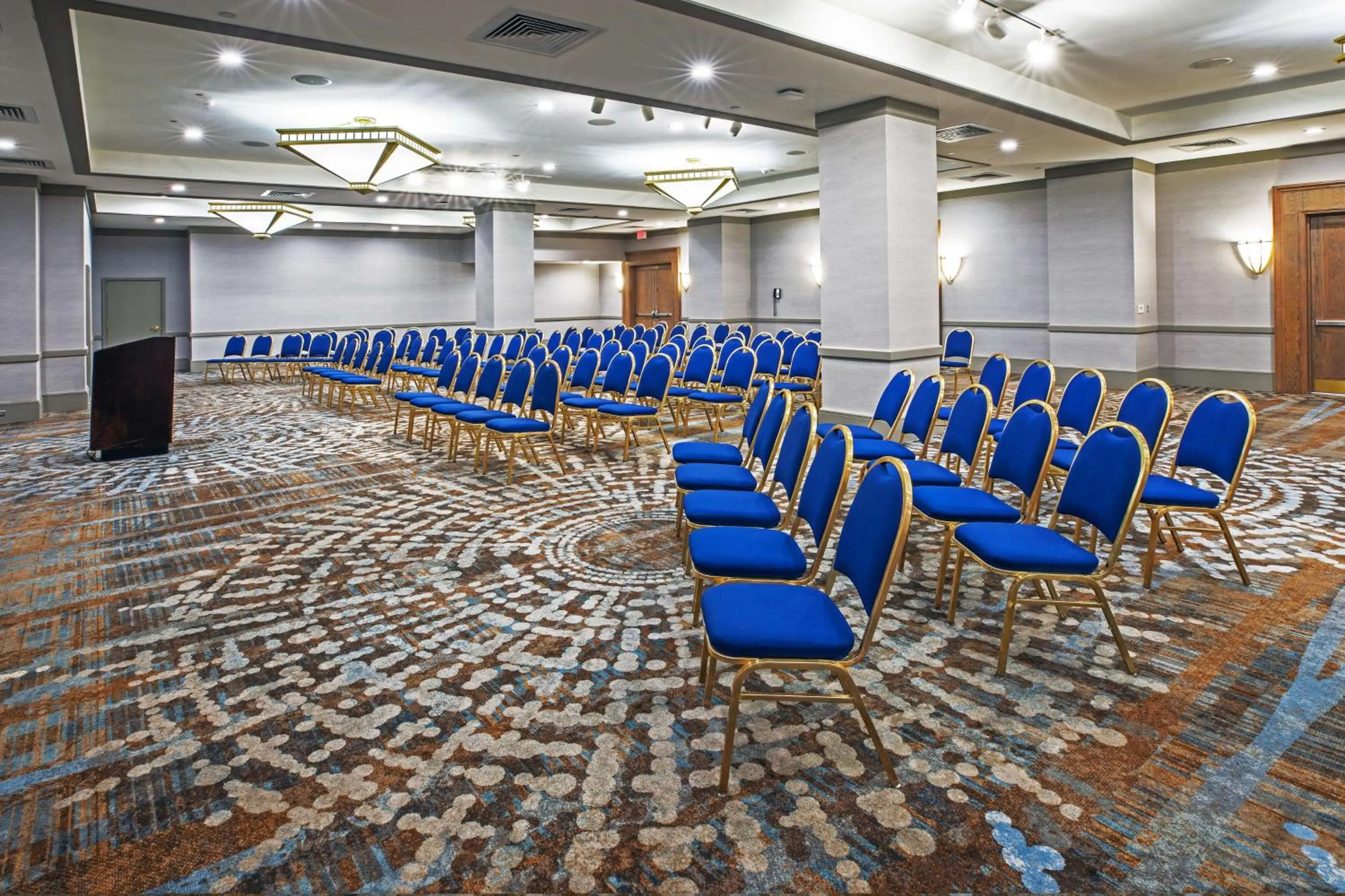 Meeting/conference room in DoubleTree by Hilton Tulsa - Warren Place