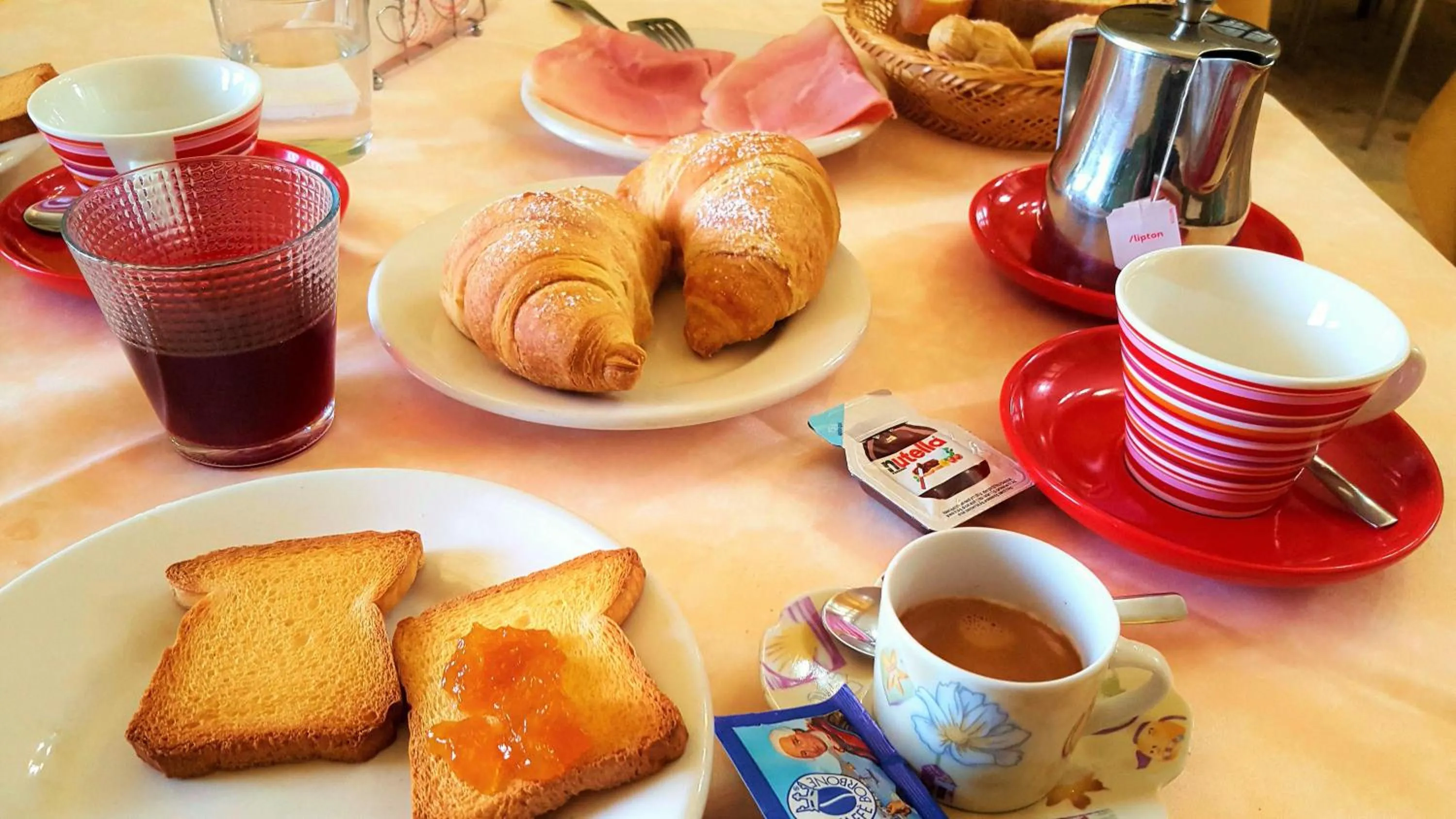 Breakfast in Delle Rose