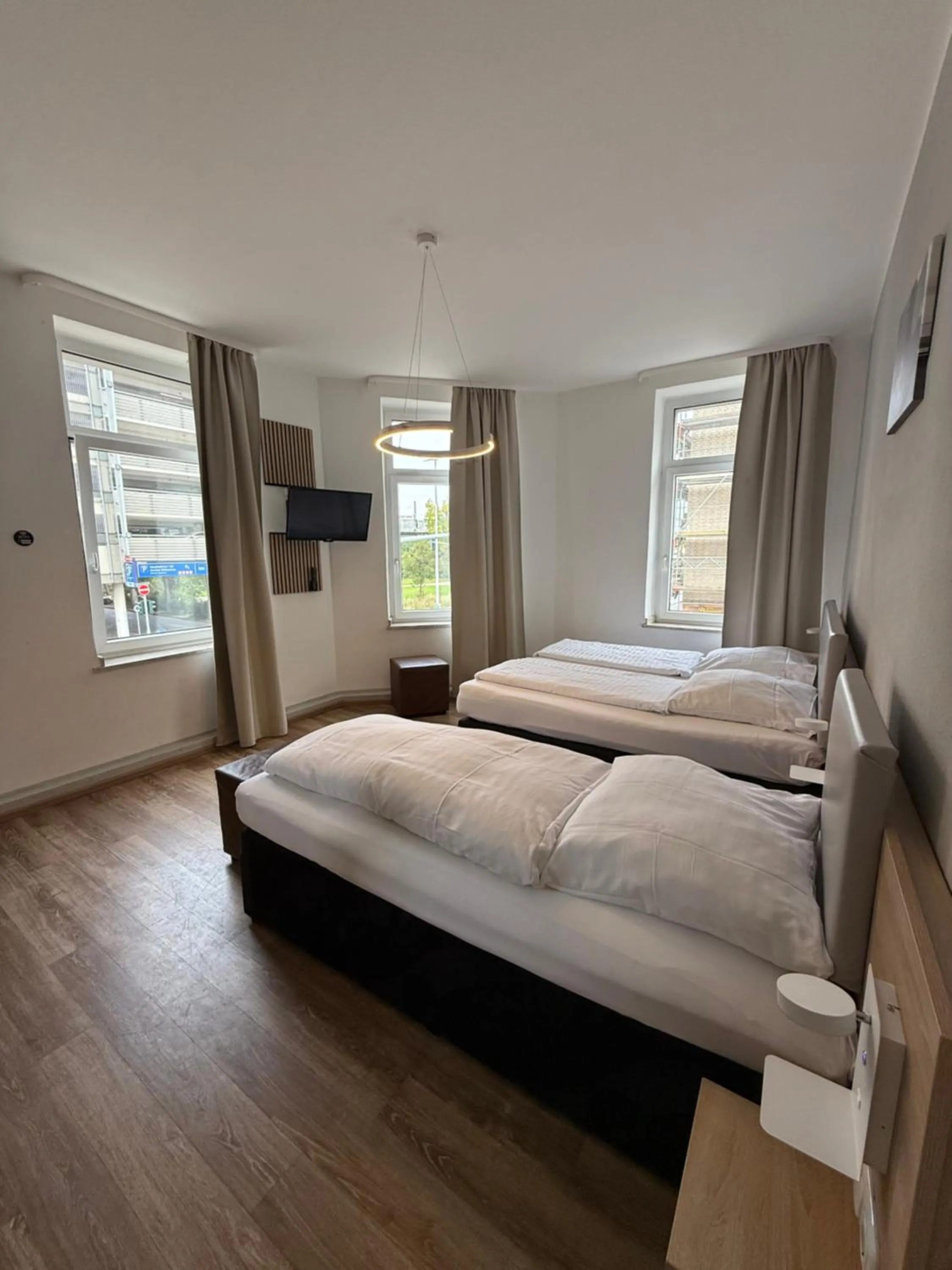 Bed in Central Hotel Duisburg