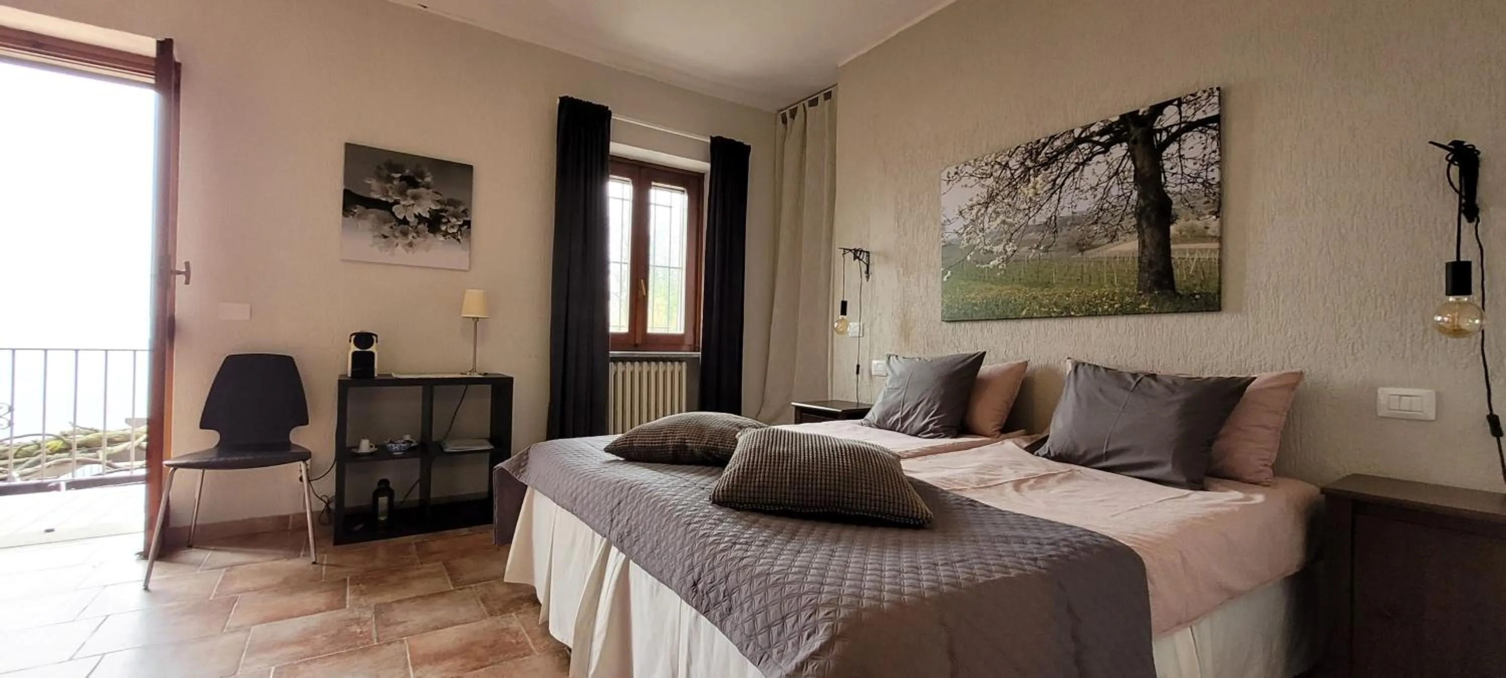 Photo of the whole room, Bed in Villa Bella Piemonte