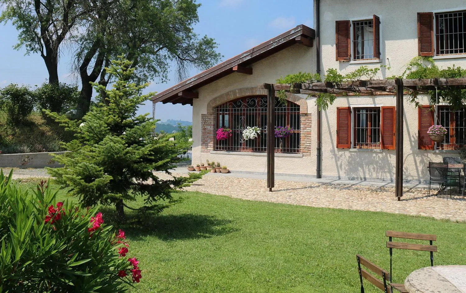 Property building in Villa Bella Piemonte