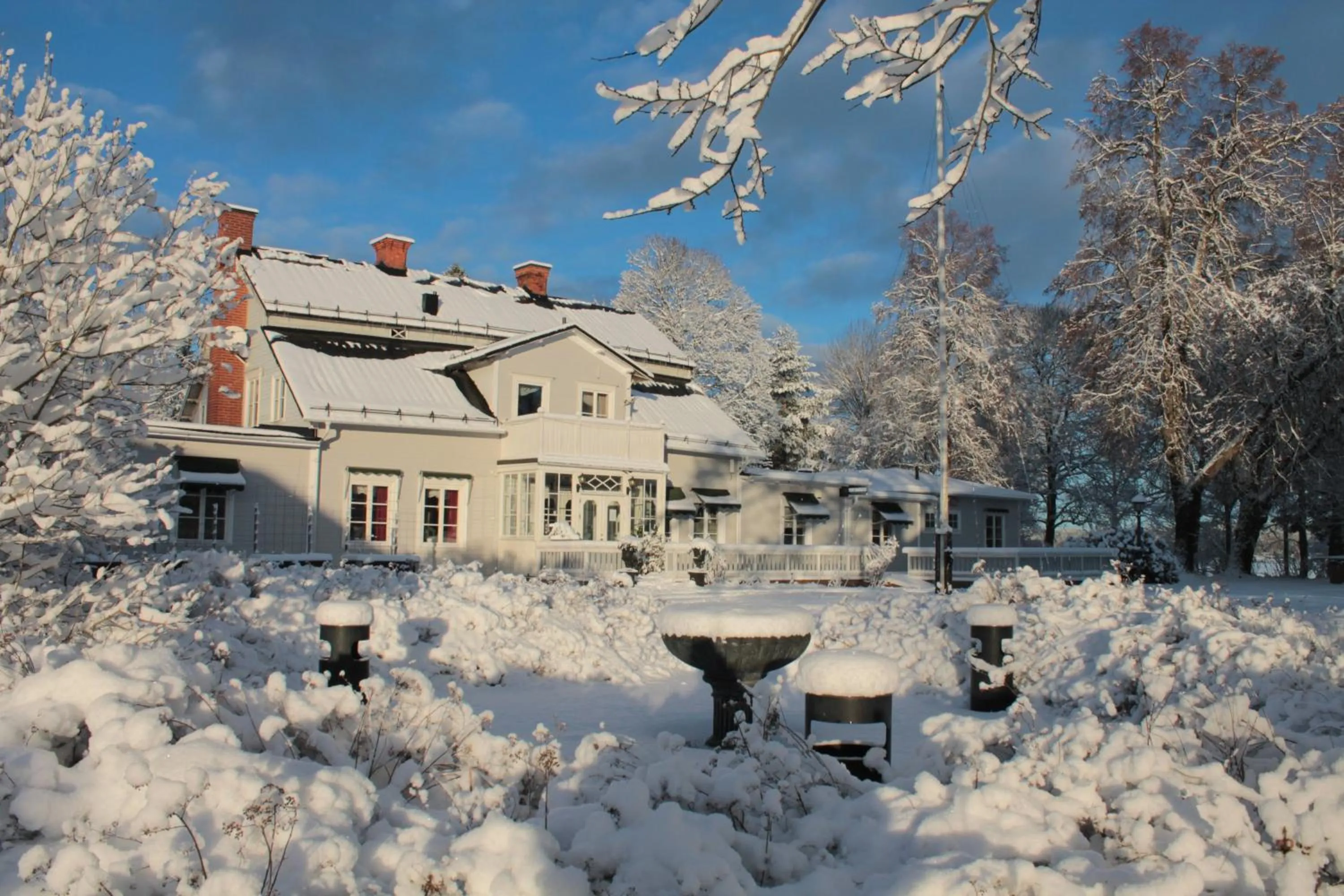 Facade/entrance in Wanbo Herrgård