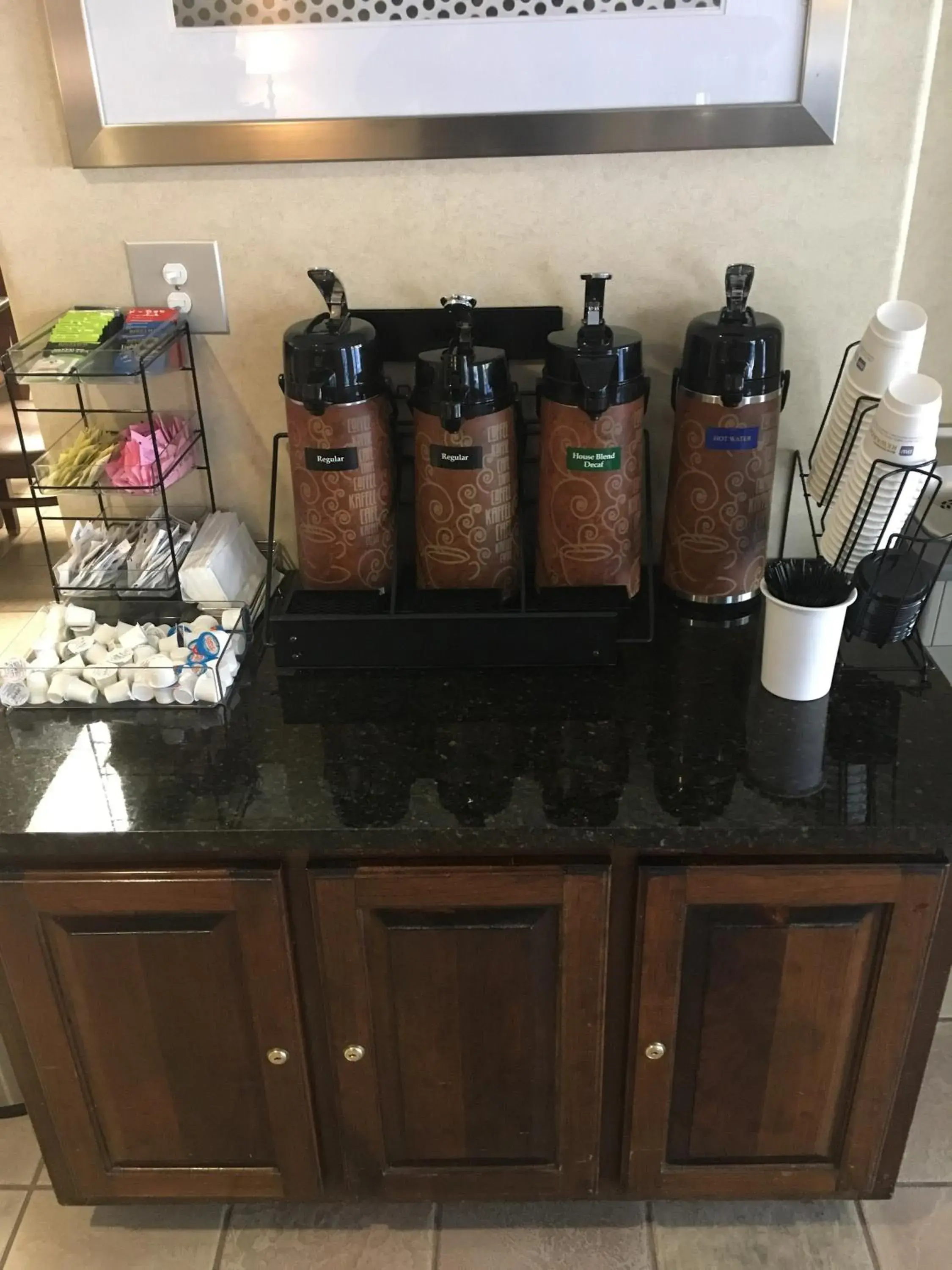 Breakfast in Best Western Pawleys Island Breakfast in Best Western Pawleys Island