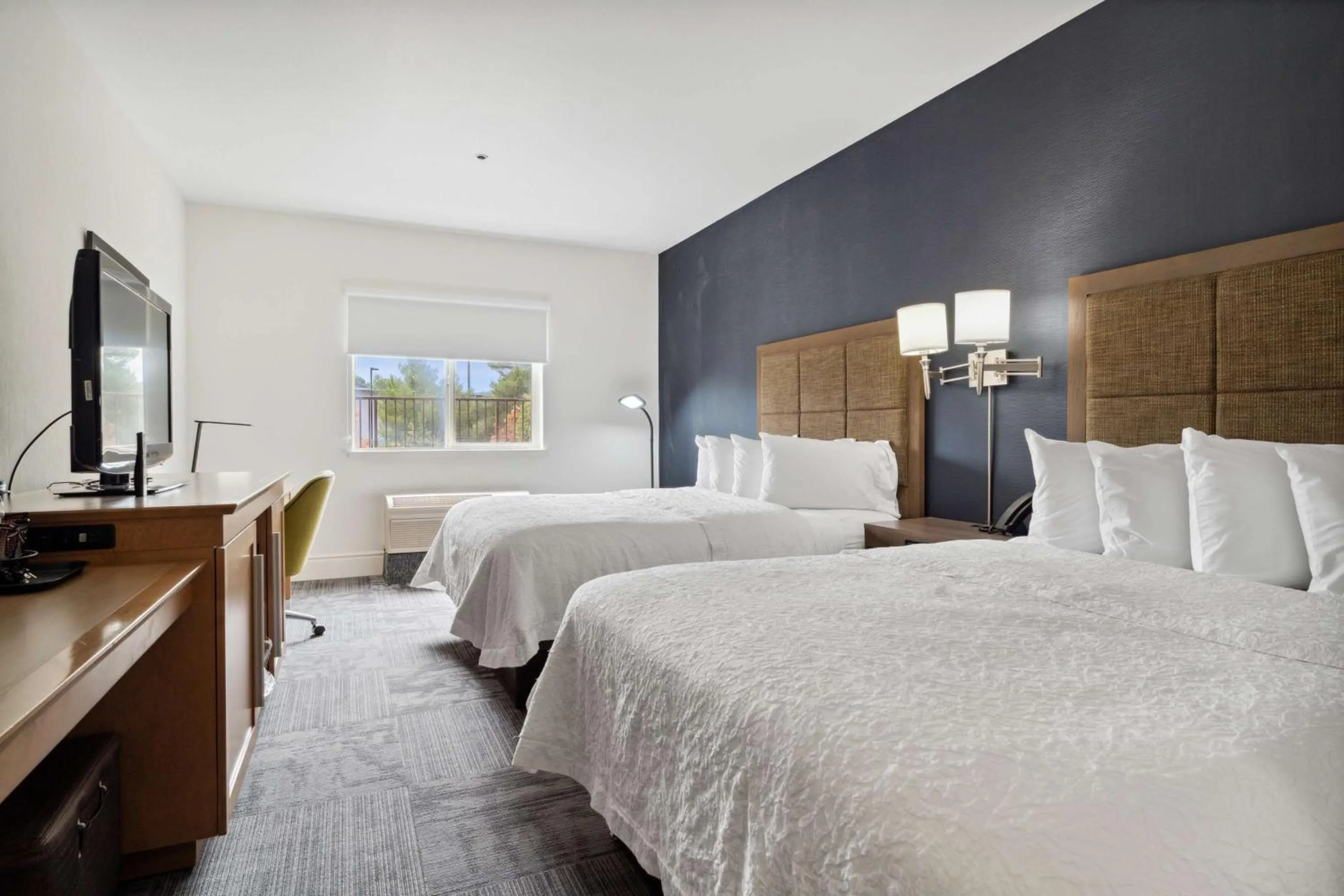 Bedroom, Bed in Sonesta Essential Vacaville Napa Valley