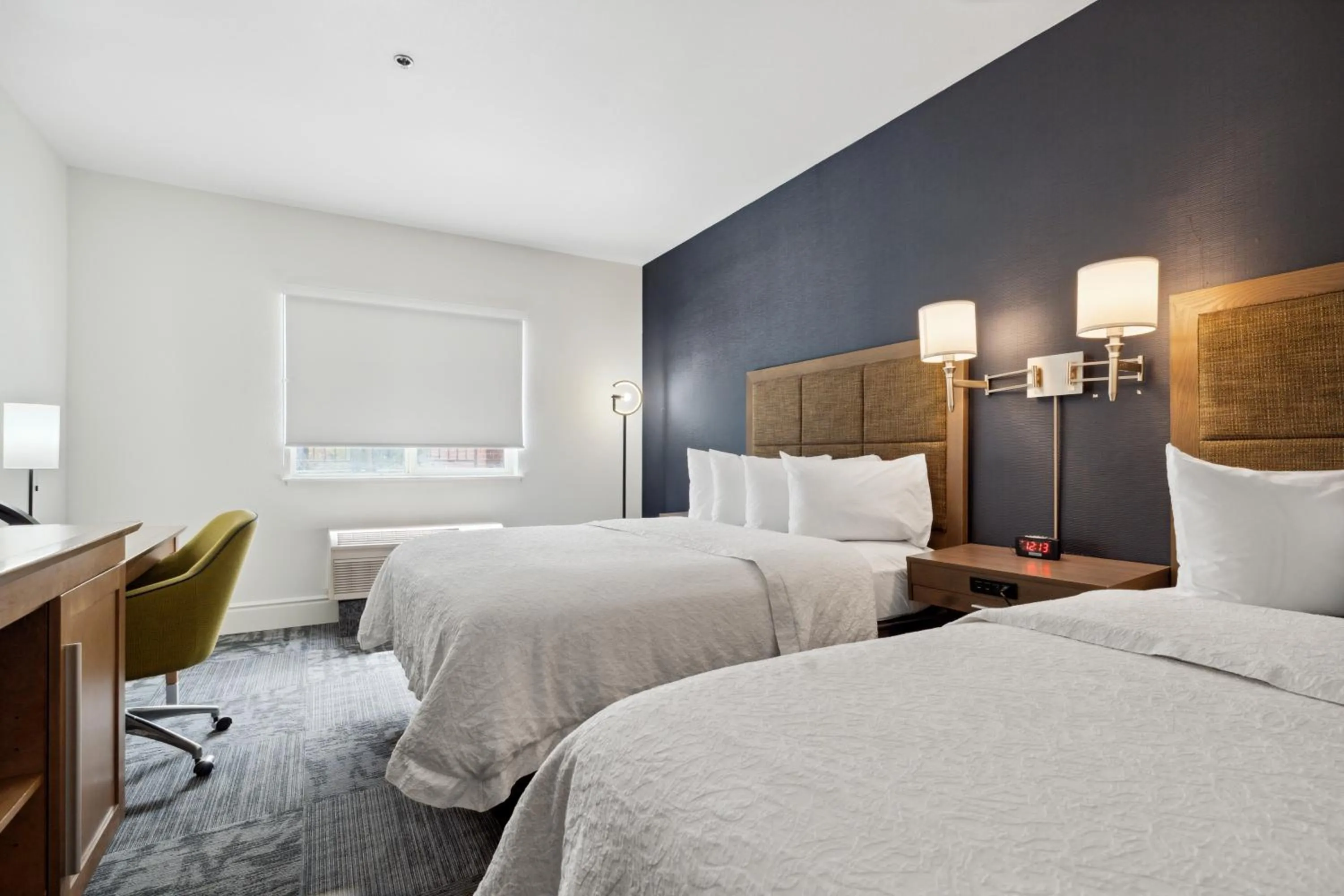 Bed in Sonesta Essential Vacaville Napa Valley