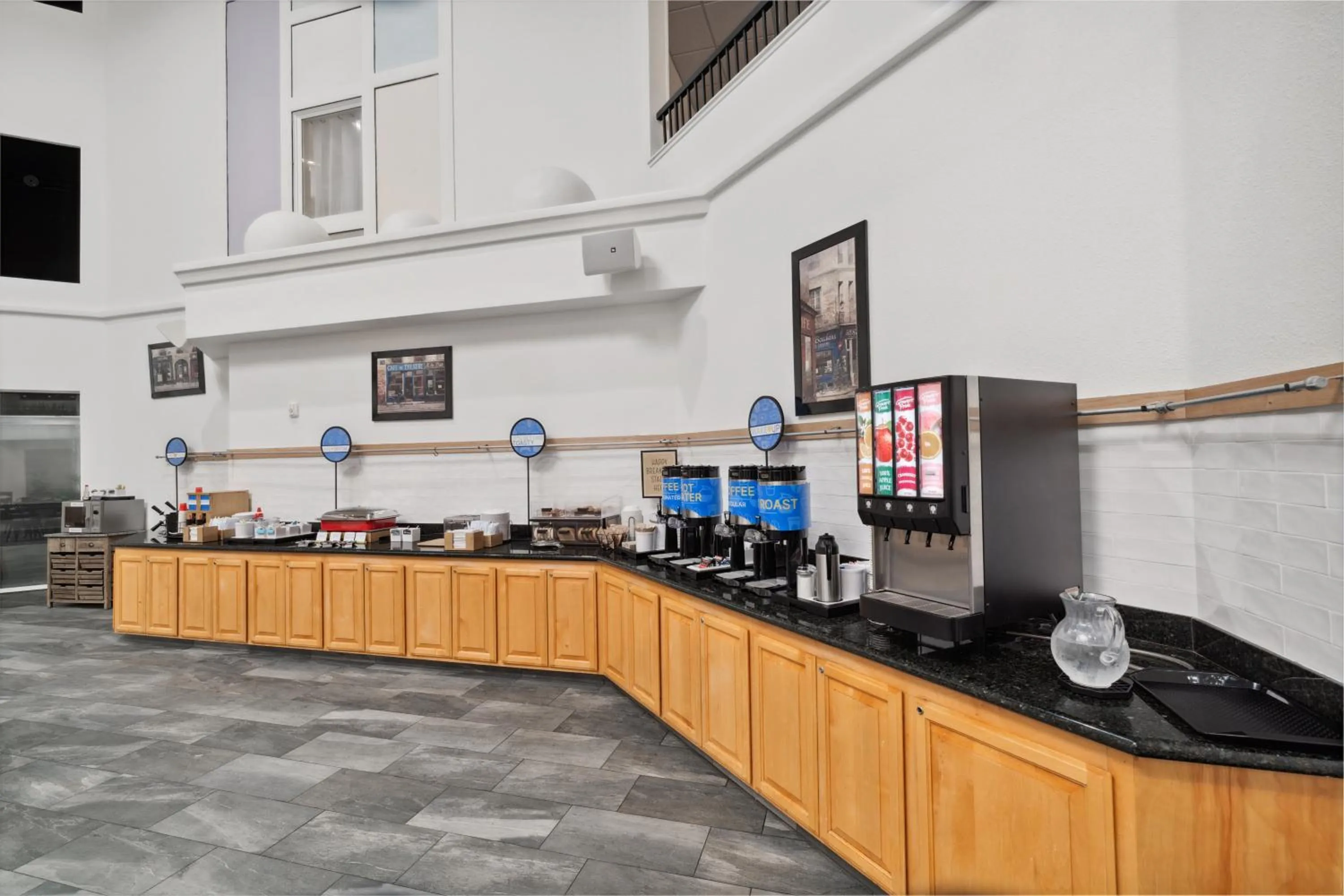 Coffee/tea facilities in Sonesta Essential Vacaville Napa Valley