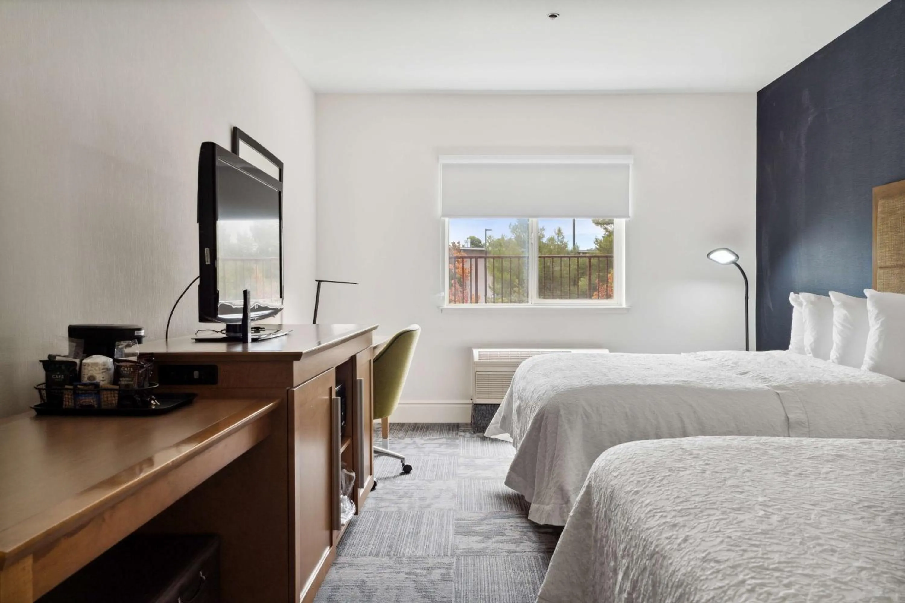 Bedroom, Bed in Sonesta Essential Vacaville Napa Valley