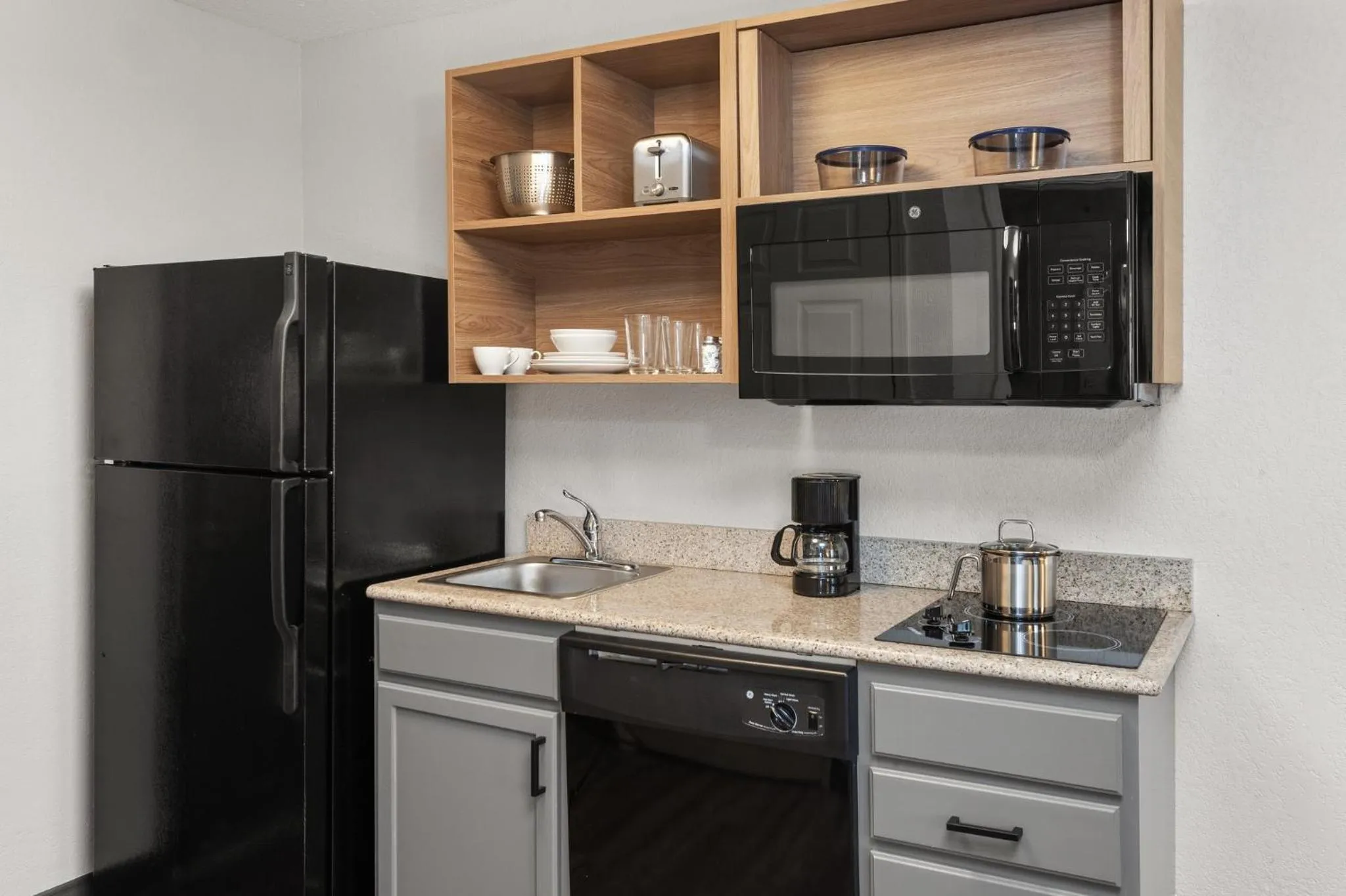 Photo of the whole room in Candlewood Suites Elgin – Northwest Chicago by IHG